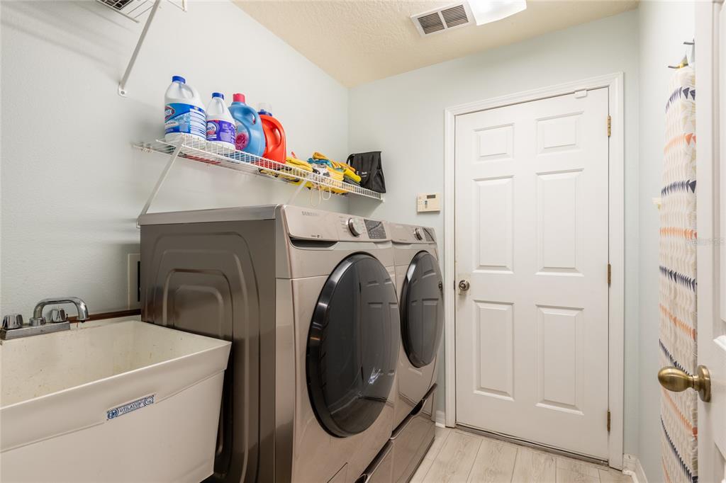 Riverview, Florida, 33579, United States, 4 Bedrooms Bedrooms, ,3 BathroomsBathrooms,Residential,For Sale,1895082