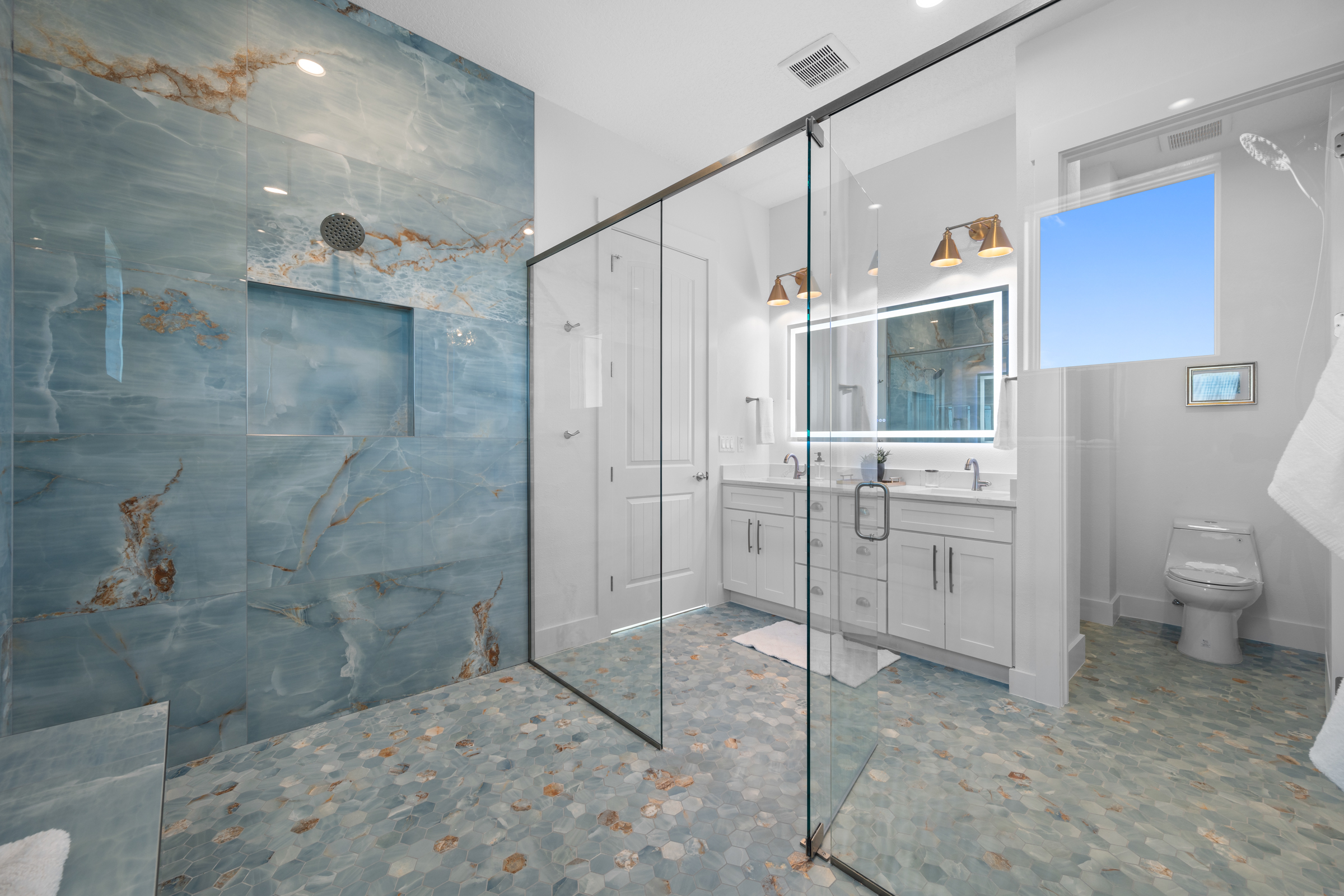 Treasure Island, Florida, 33706, United States, 6 Bedrooms Bedrooms, ,6 BathroomsBathrooms,Residential,For Sale,2032773