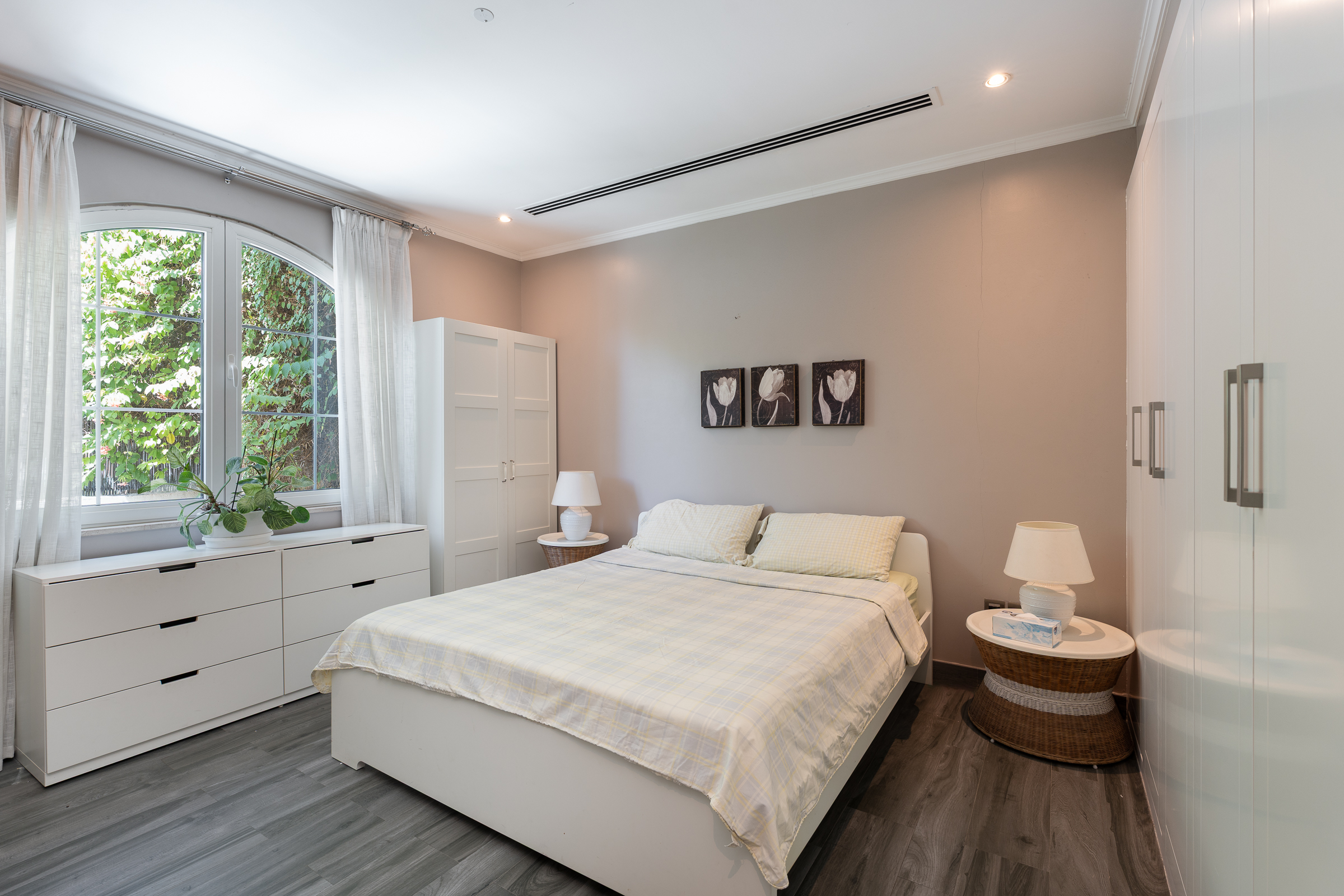  Stylish Semi-Upgraded Villa in Jumeirah Park - 物件實景