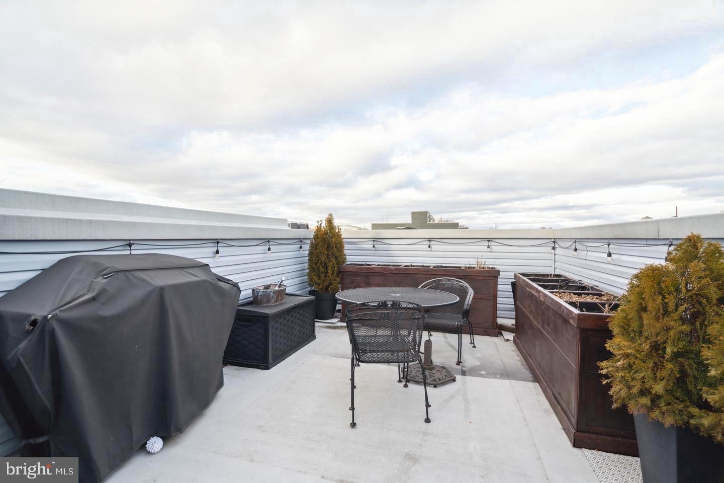 Philadelphia, Pennsylvania, 19130, United States, 3 Bedrooms Bedrooms, ,3 BathroomsBathrooms,Residential,For Sale,1959206