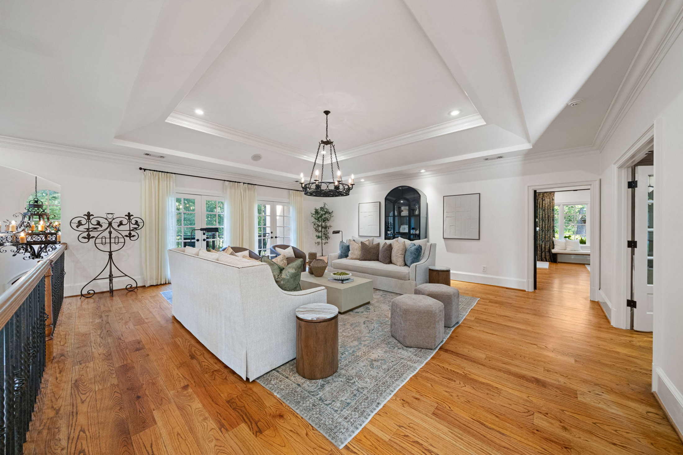 Remarkable Spanish-style Estate on 3.8+/- Private Acres - 物件實景