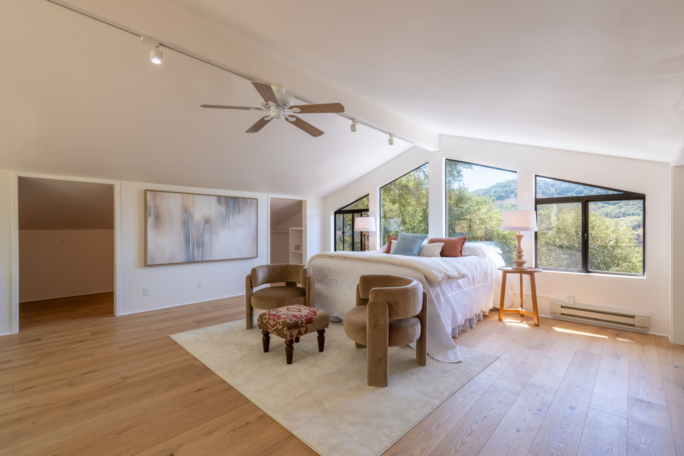  160 East Carmel Valley Road - 物件實景