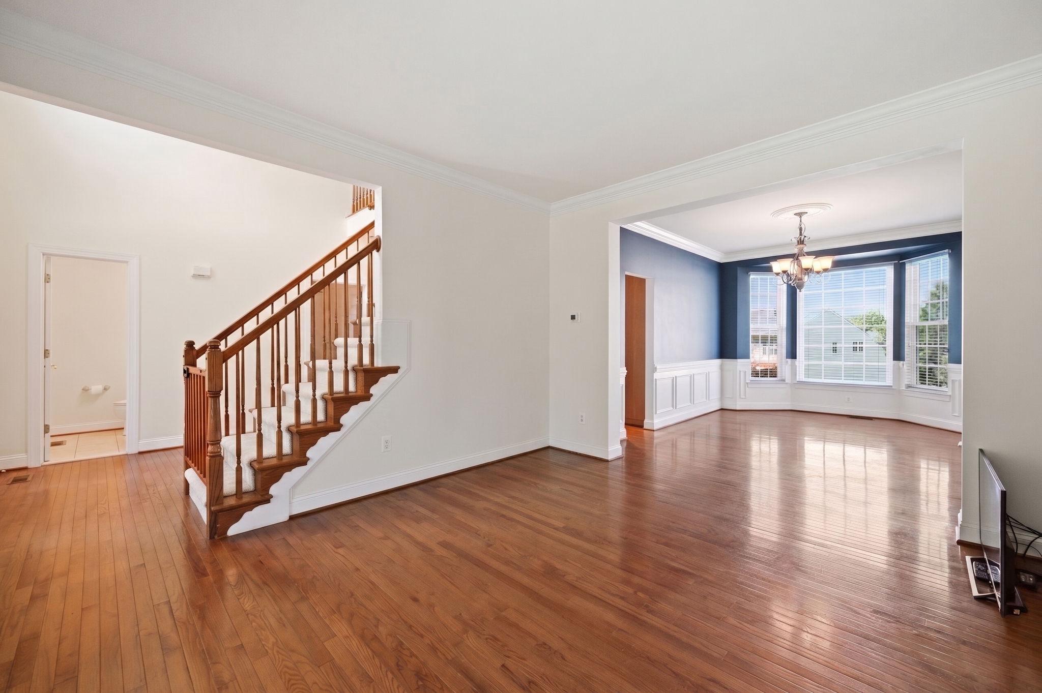 Triangle, Virginia, 22172, United States, 5 Bedrooms Bedrooms, ,4 BathroomsBathrooms,Residential,For Sale,2048381