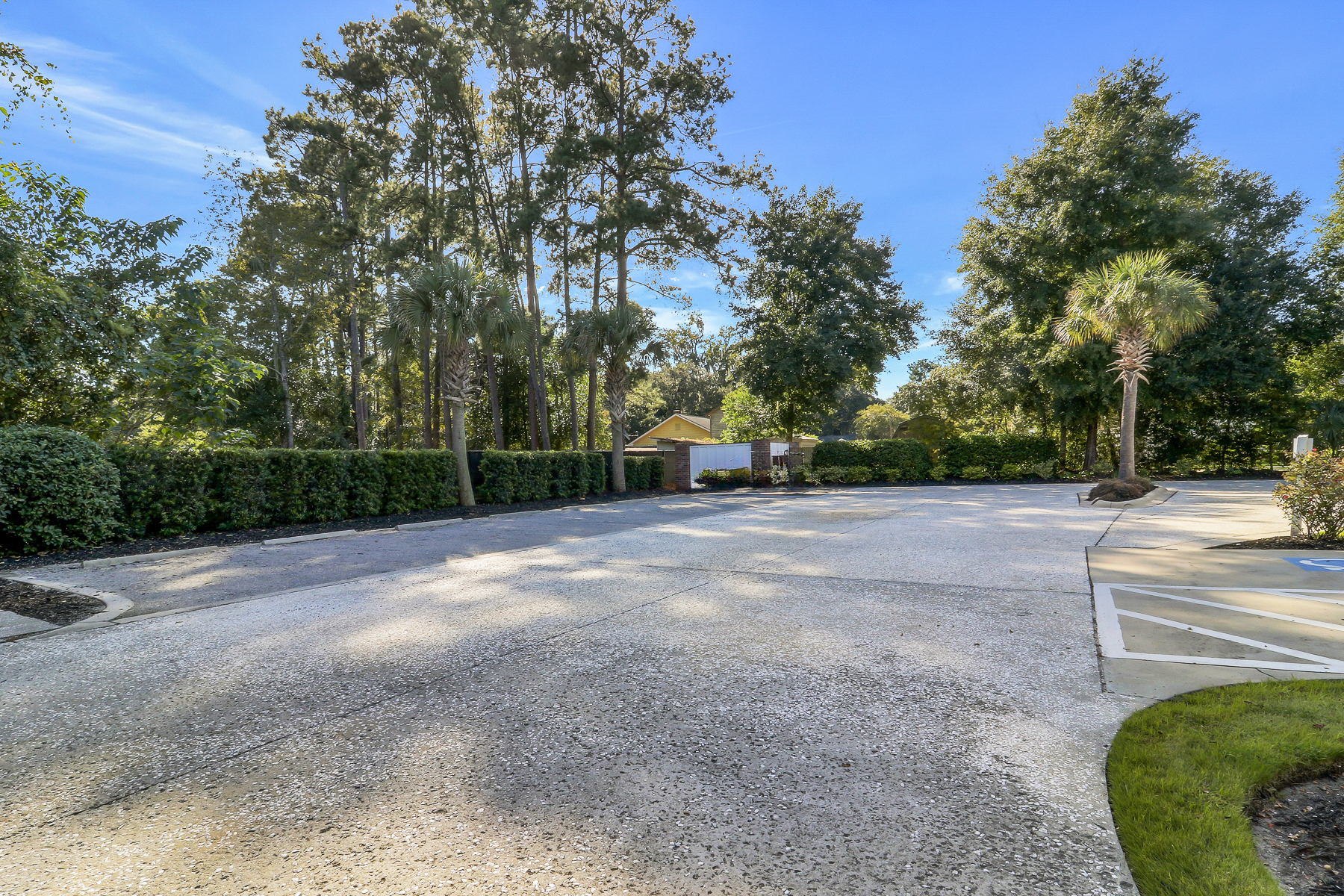  8026 Main Street, Ridgeland - 物件實景