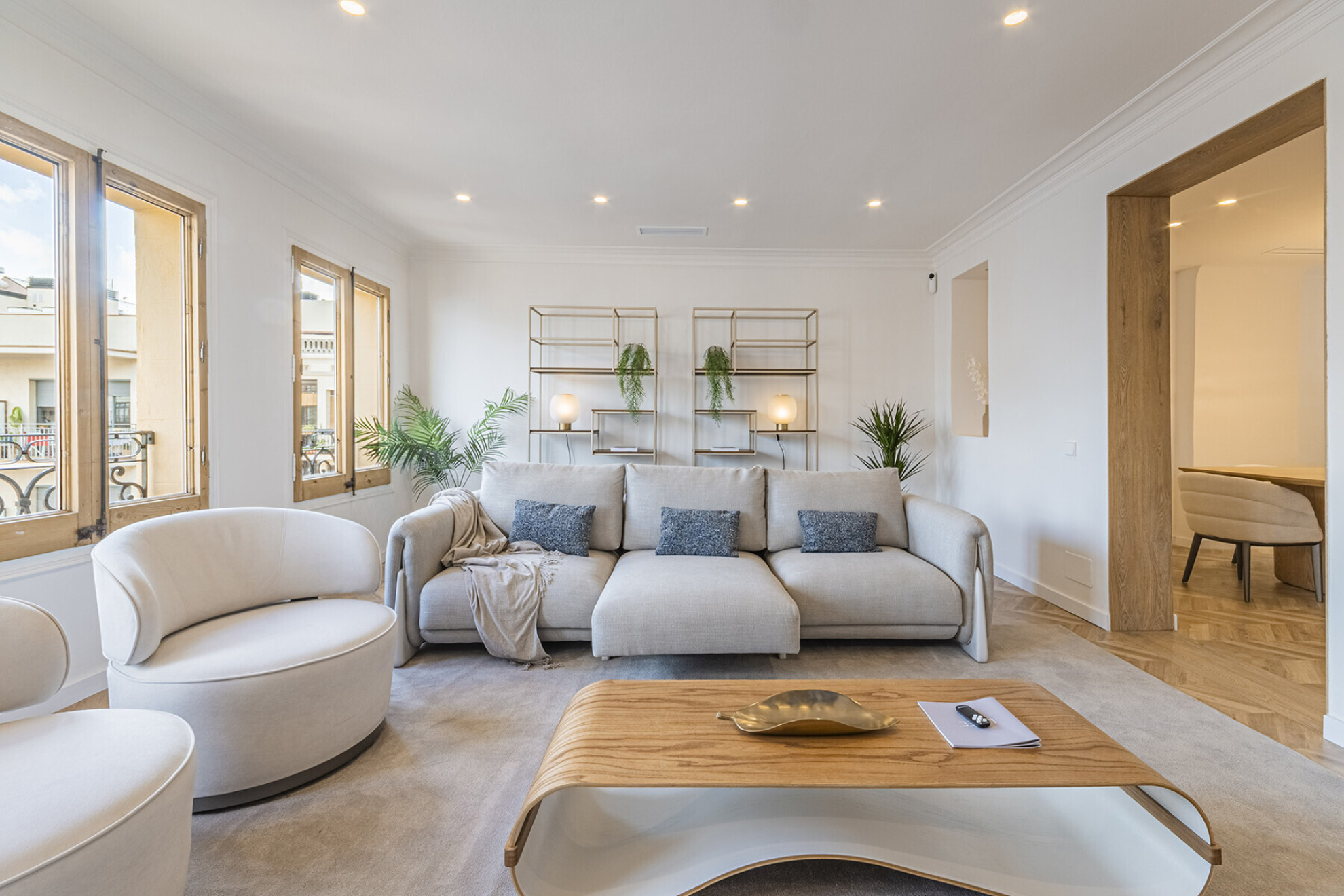  Exclusive brand new property in Girona pedestrian street in Quadrat d