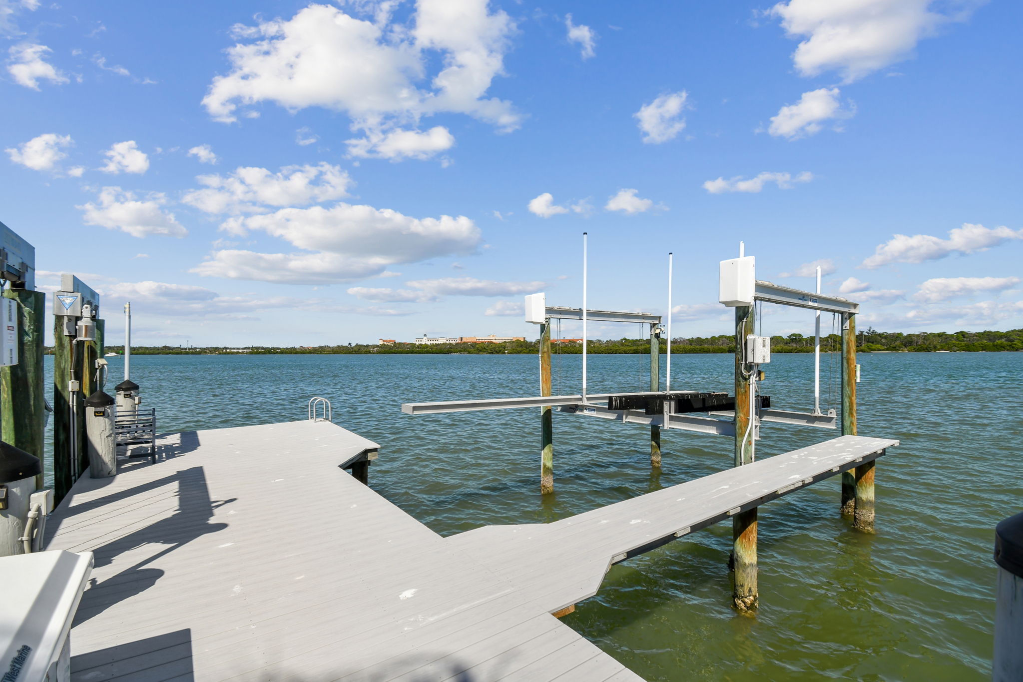 Madeira Beach, Florida, 33708, United States, 6 Bedrooms Bedrooms, ,6 BathroomsBathrooms,Residential,For Sale,1975666