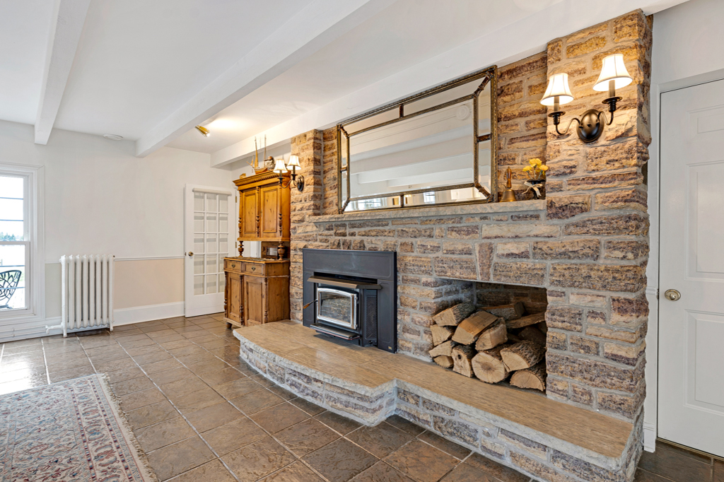 Drummond-North Elmsley, Ontario, K7H0G5, CA, 8 Bedrooms Bedrooms, ,7 BathroomsBathrooms,Residential,For Sale,1991661