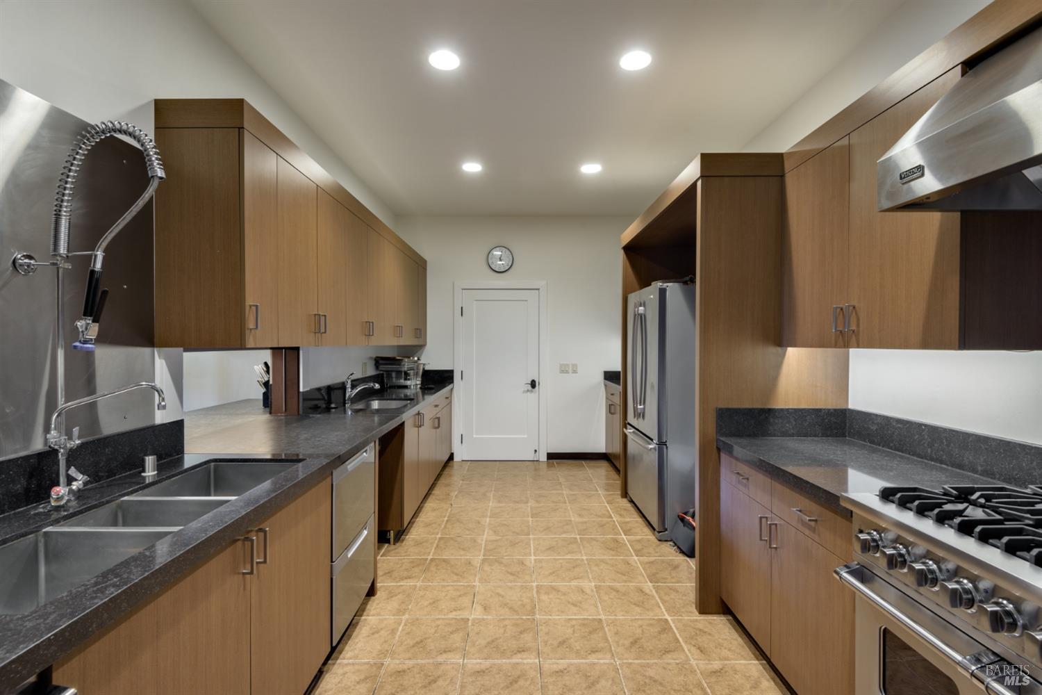 1290 Dry Creek Road, Healdsburg, California, 95448, United States, 4 Bedrooms Bedrooms, ,6 BathroomsBathrooms,Residential,For Sale,1290 Dry Creek Road,1621886