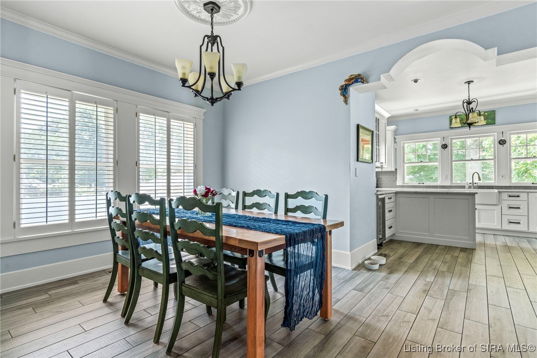 Jeffersonville, Indiana, 47130, United States, 4 Bedrooms Bedrooms, ,4 BathroomsBathrooms,Residential,For Sale,1897686