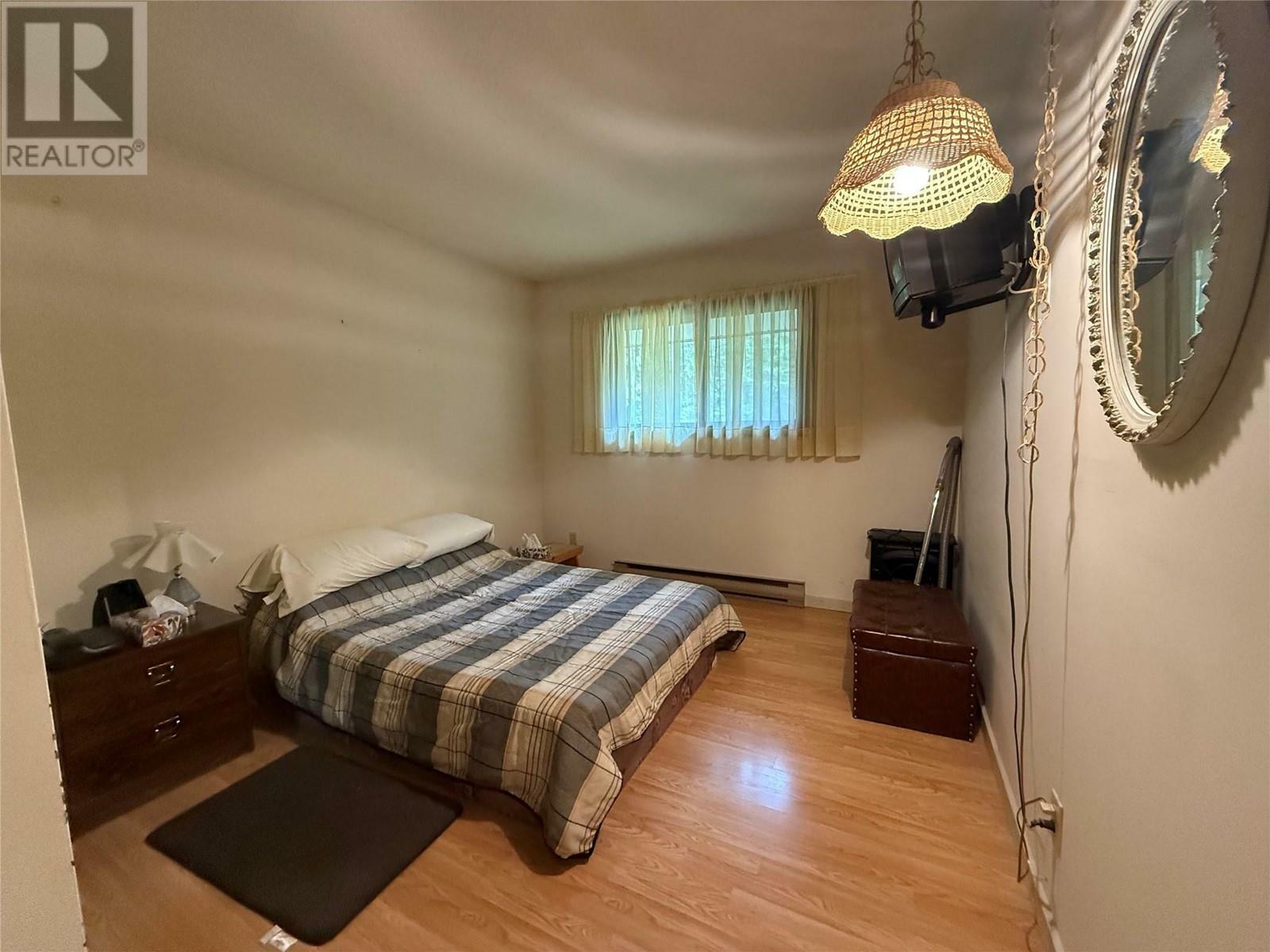 WINLAW, British Columbia, V0G 2J0, CA, 4 Bedrooms Bedrooms, ,1 BathroomBathrooms,Residential,For Sale,1837554