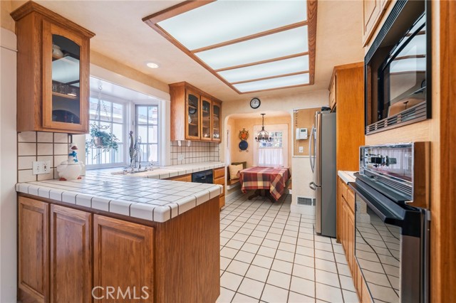 Anaheim, California, 92805, United States, 2 Bedrooms Bedrooms, ,1 BathroomBathrooms,Residential,For Sale,1986125