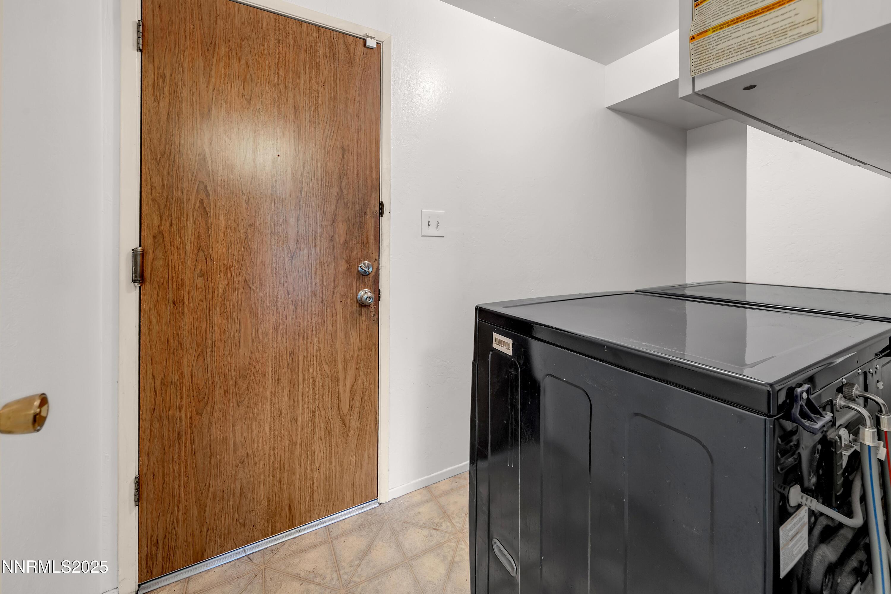 Reno, Nevada, 89502, United States, 4 Bedrooms Bedrooms, ,3 BathroomsBathrooms,Residential,For Sale,1959028