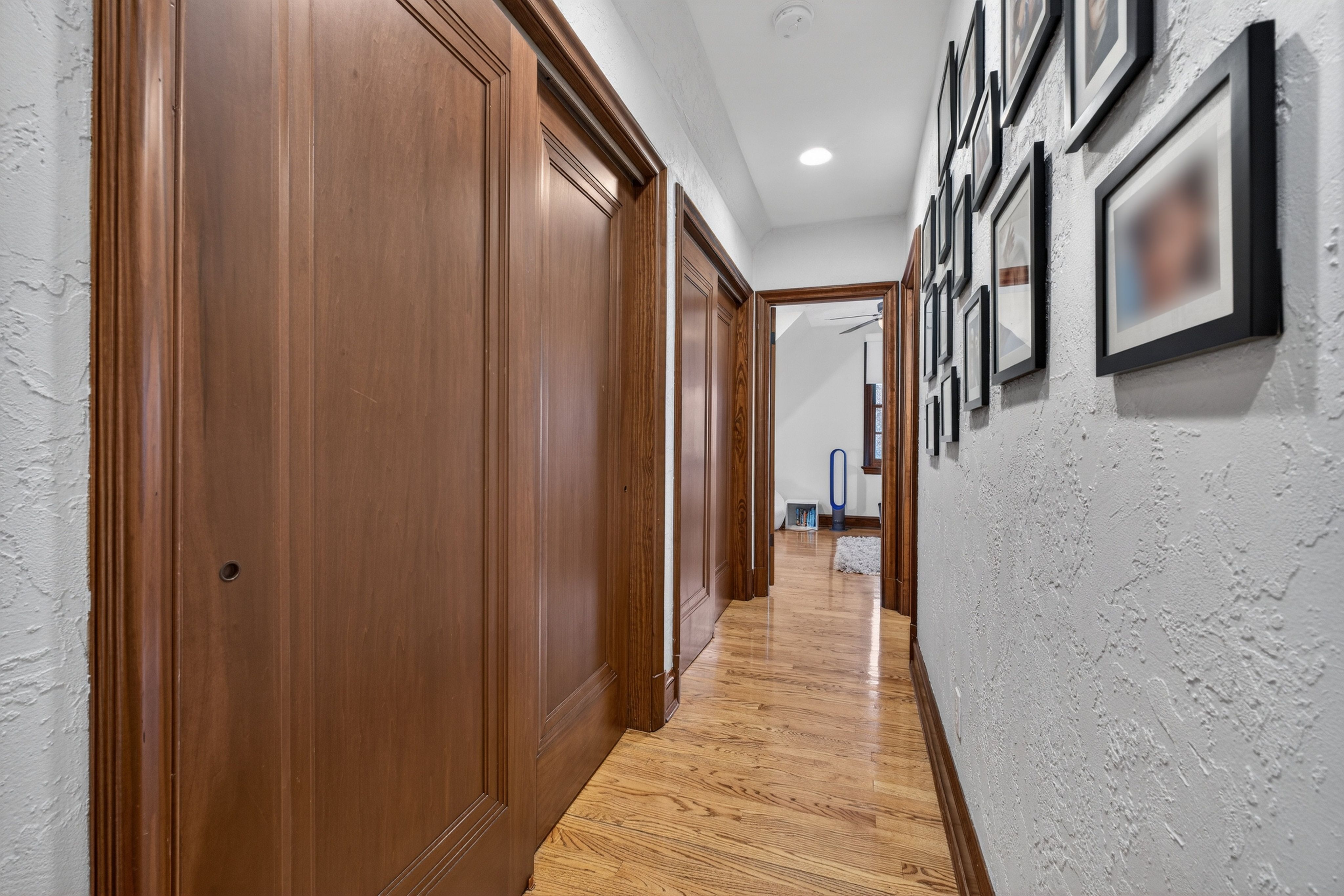  Timelessly Restored Bungalow in Hi-Pointe DeMun - 物件實景