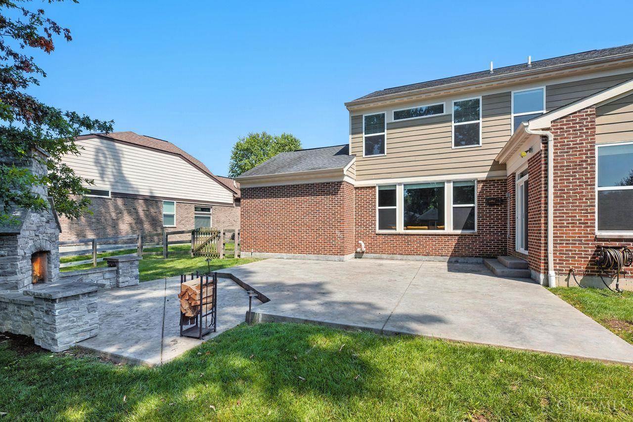 Loveland, Ohio, 45140, United States, 4 Bedrooms Bedrooms, ,4 BathroomsBathrooms,Residential,For Sale,1901126