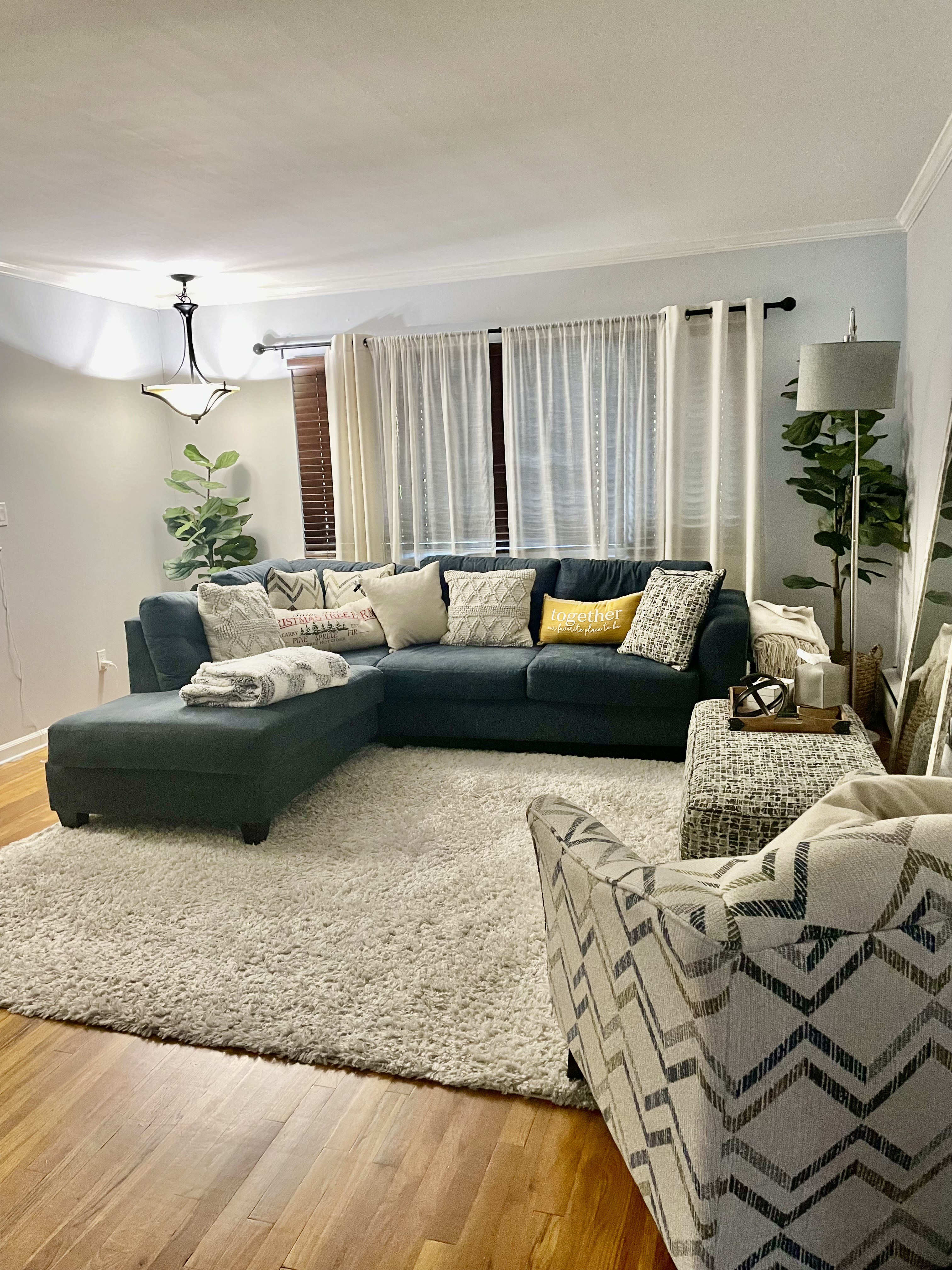 Bronx, New York, 10469, United States, 4 Bedrooms Bedrooms, ,2 BathroomsBathrooms,Residential,For Sale,1927871