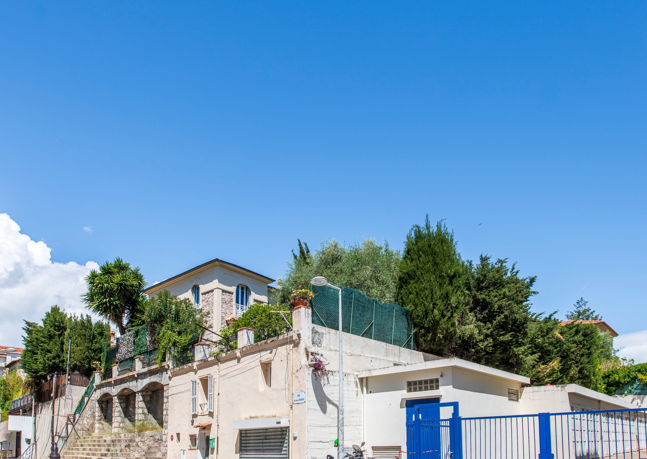  Nice, Poètes district, rare, house with garden, garage, and strong rental poten… - 物件實景