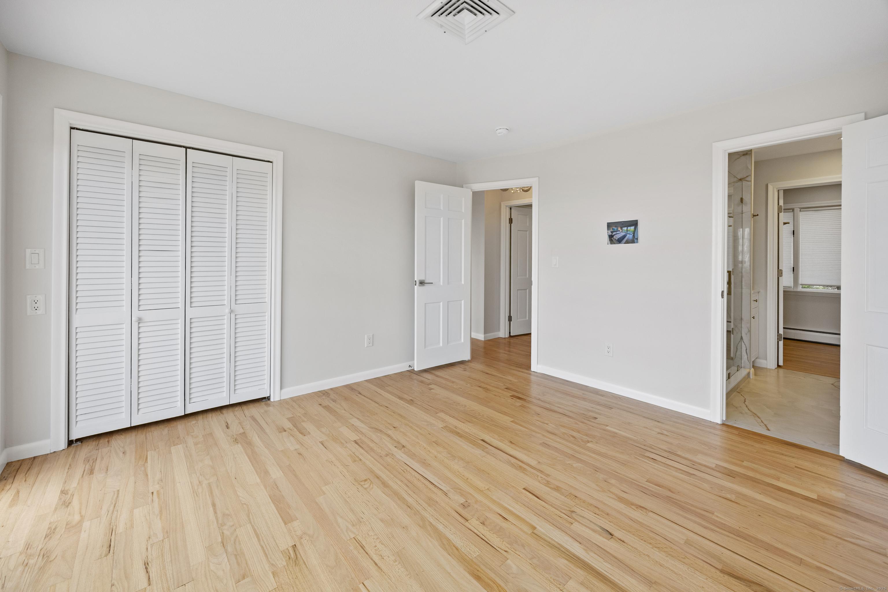 West Hartford, Connecticut, 06117, United States, 4 Bedrooms Bedrooms, ,3 BathroomsBathrooms,Residential,For Sale,1914164