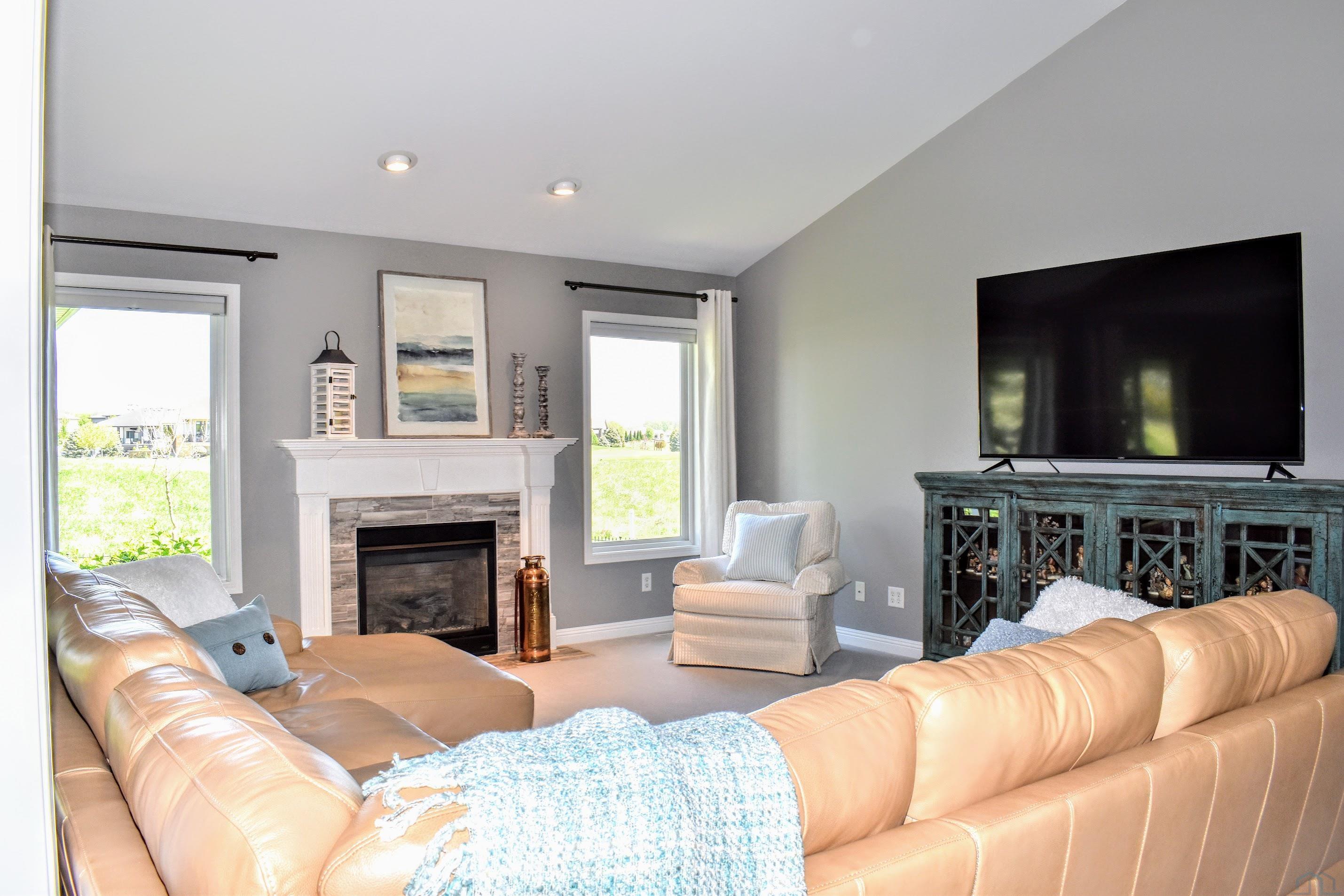 Dakota Dunes, South Dakota, 57049, United States, 4 Bedrooms Bedrooms, ,3 BathroomsBathrooms,Residential,For Sale,2033503