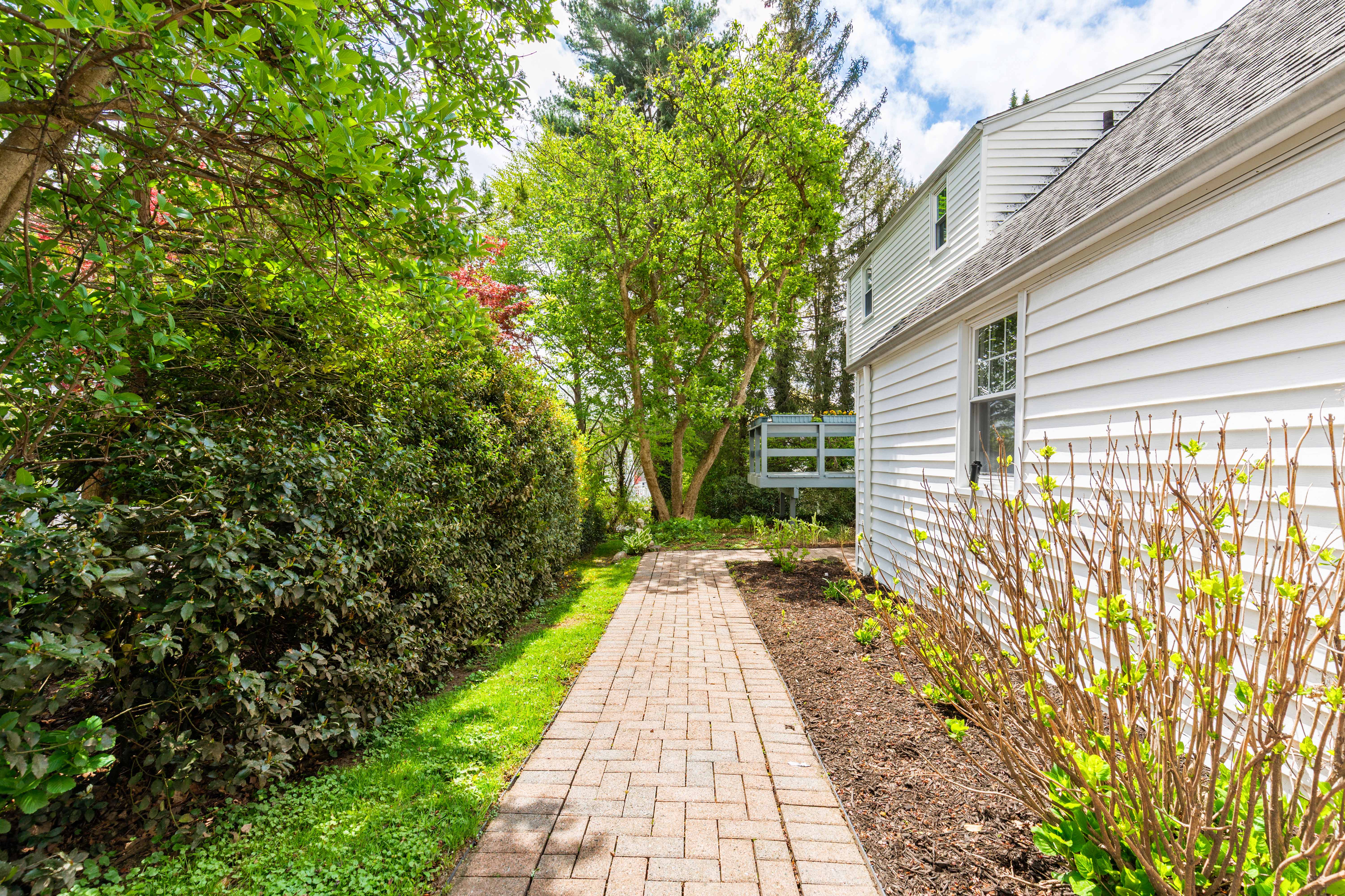  Delightful, Move-In Ready Colonial - 物件實景