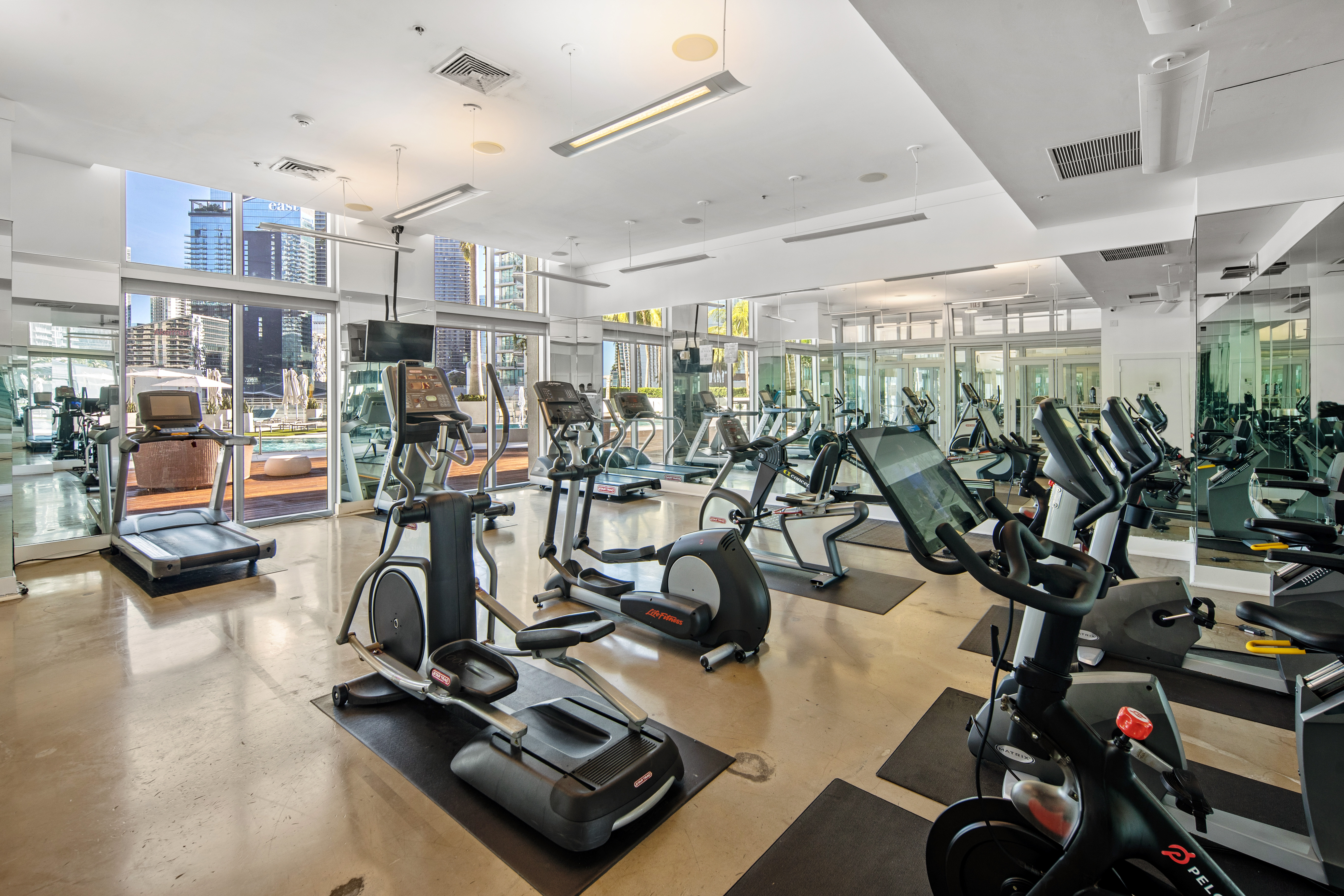  90 Sw 3rd St,Miami, FL, 33130 - 物件實景