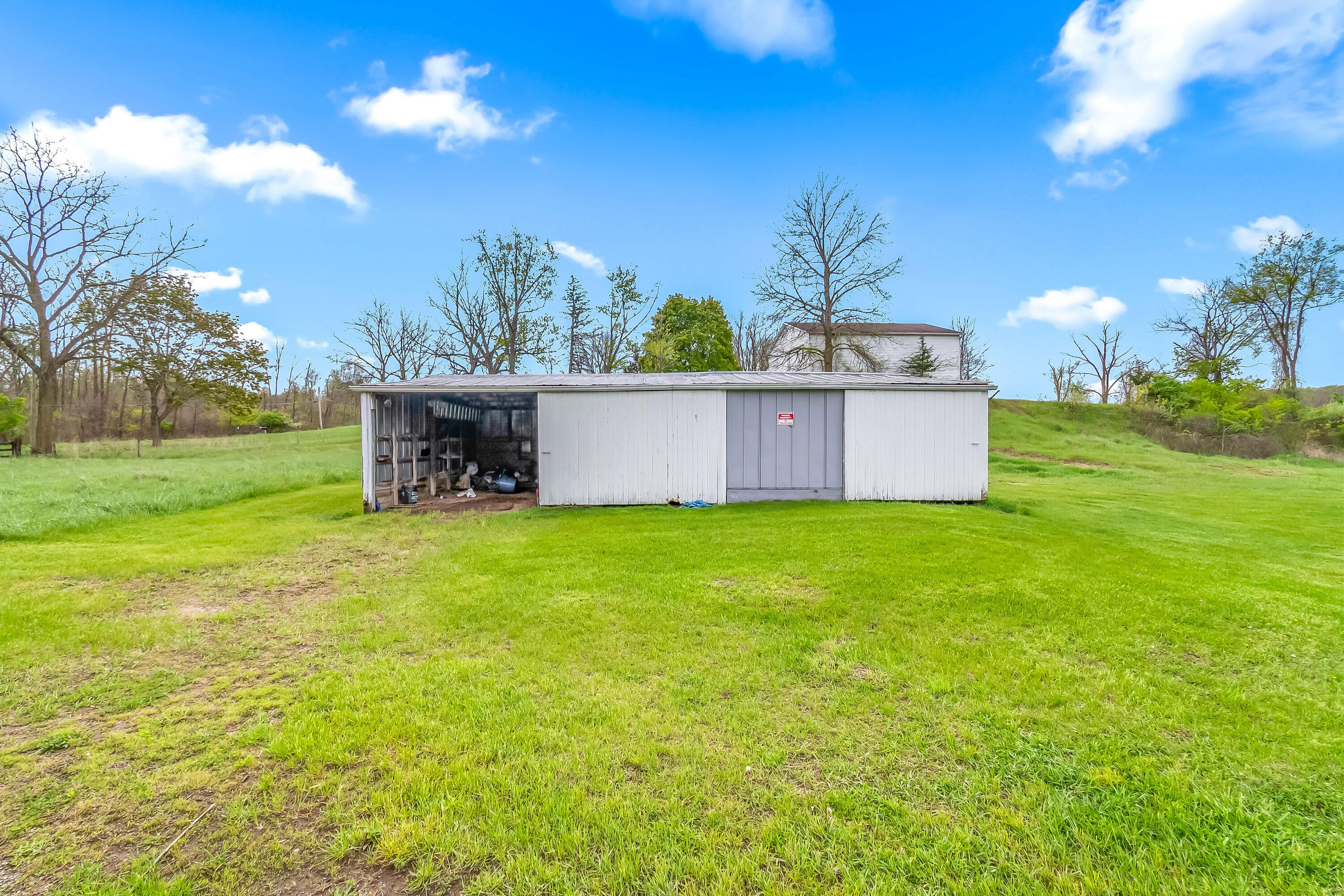 Hillsdale, Michigan, 49242, United States, 3 Bedrooms Bedrooms, ,2 BathroomsBathrooms,Residential,For Sale,2030822