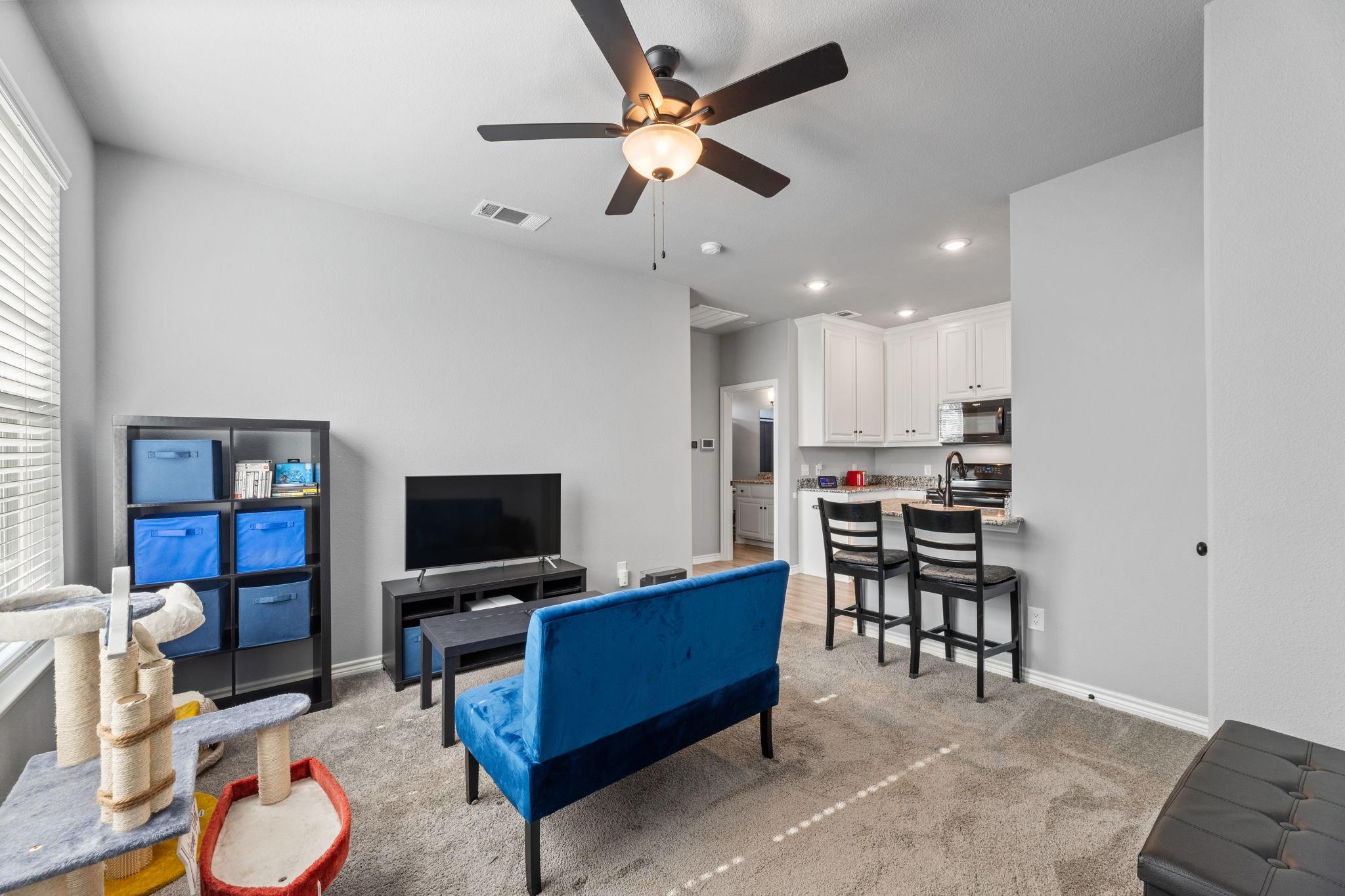 Wills Point, Texas, 75169, United States, 5 Bedrooms Bedrooms, ,5 BathroomsBathrooms,Residential,For Sale,2002529