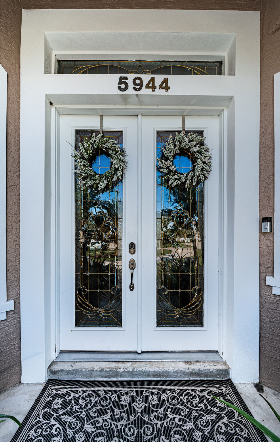 Gulfport, Florida, 33707, United States, 5 Bedrooms Bedrooms, ,4 BathroomsBathrooms,Residential,For Sale,1977633