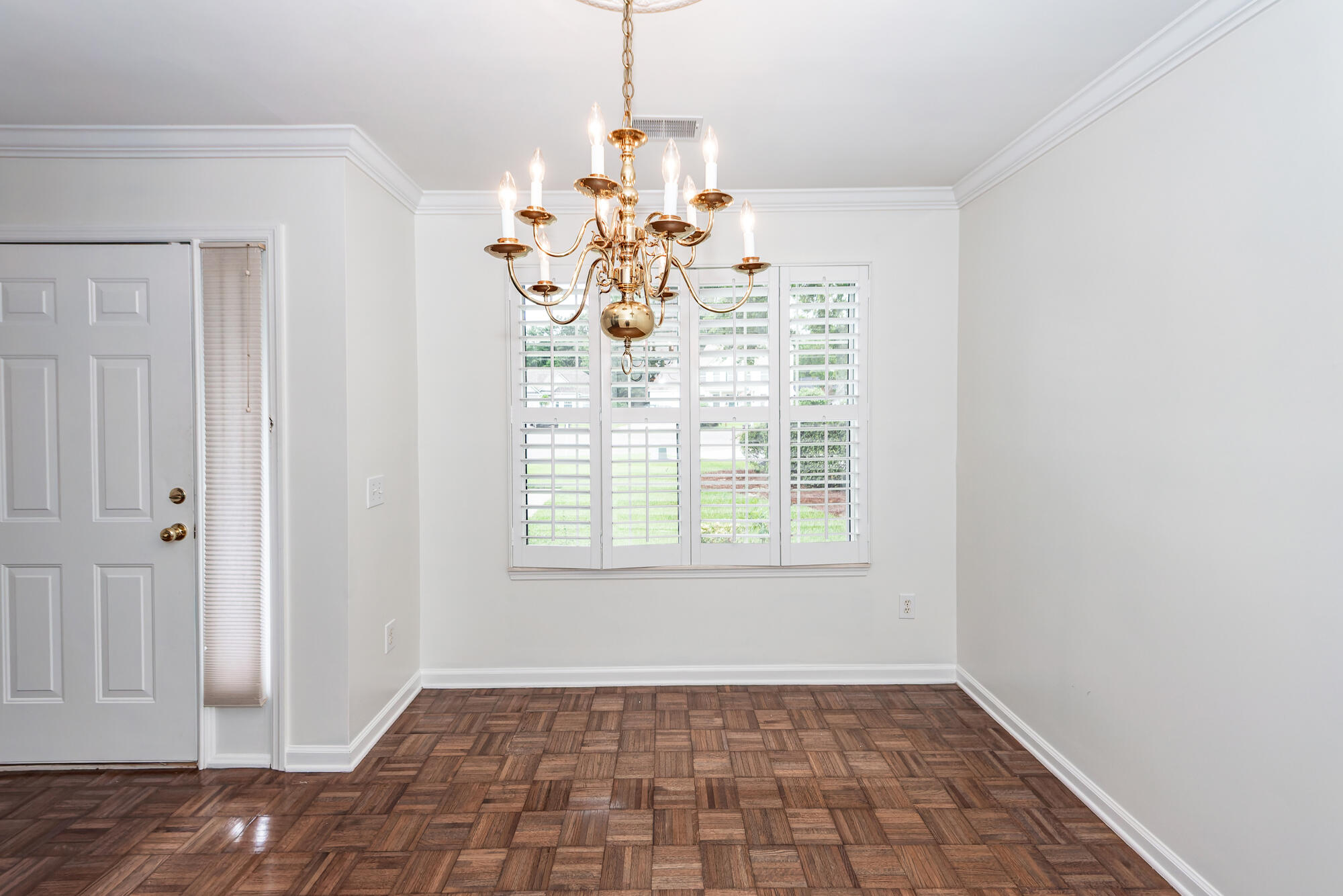 Mount Pleasant, South Carolina, 29466, United States, 3 Bedrooms Bedrooms, ,2 BathroomsBathrooms,Residential,For Sale,1743207