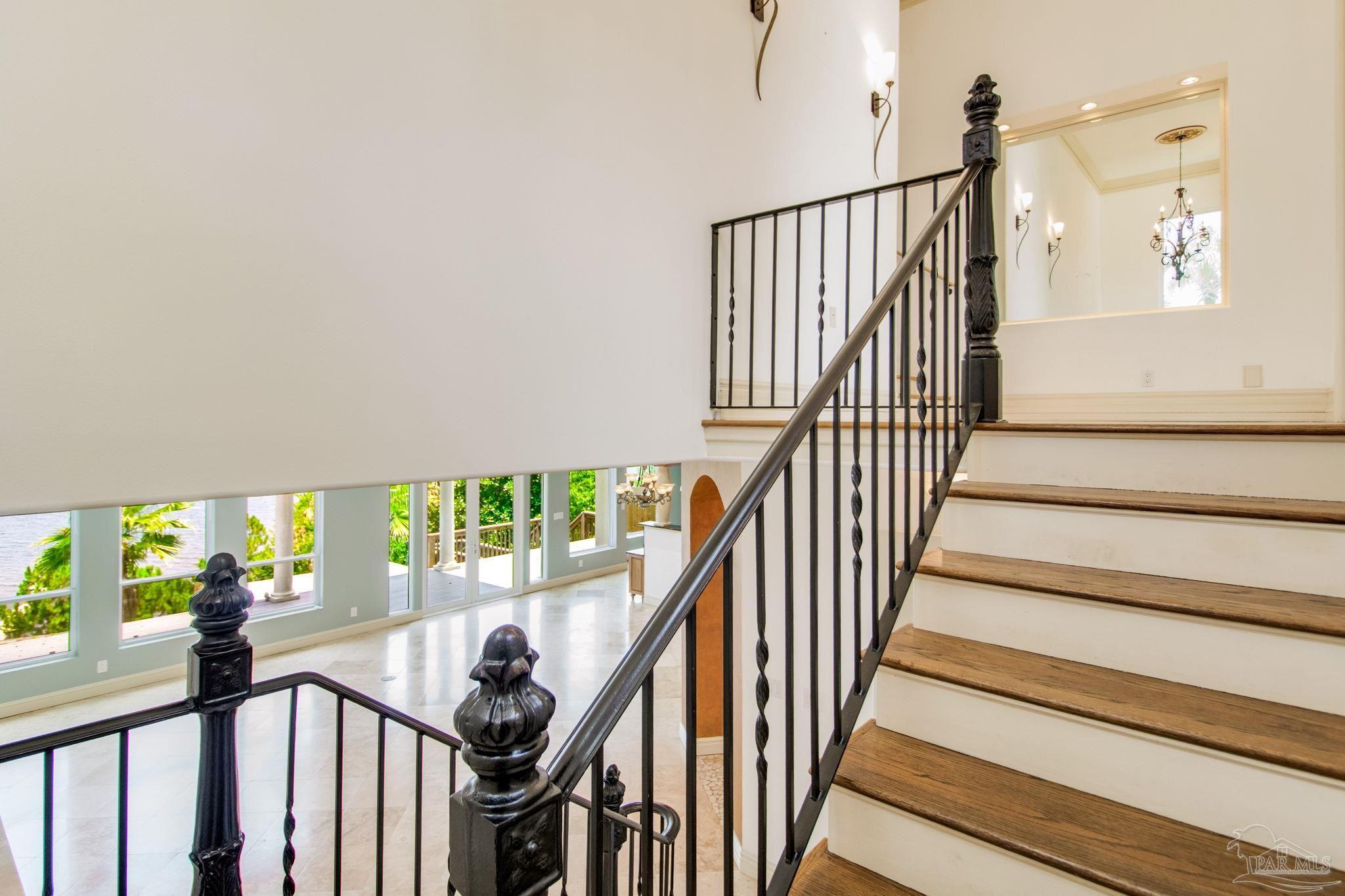 Pensacola, Florida, 32504, United States, 3 Bedrooms Bedrooms, ,4 BathroomsBathrooms,Residential,For Sale,1893551