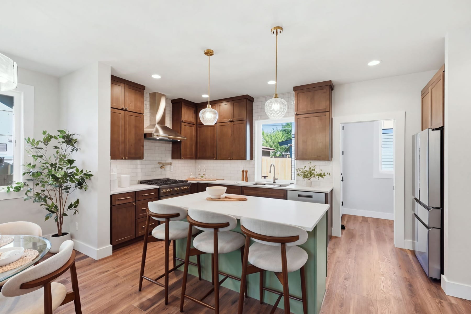  1548 NW Elgin Avenue #1 & 2 Bend, OR 97703 - 物件實景