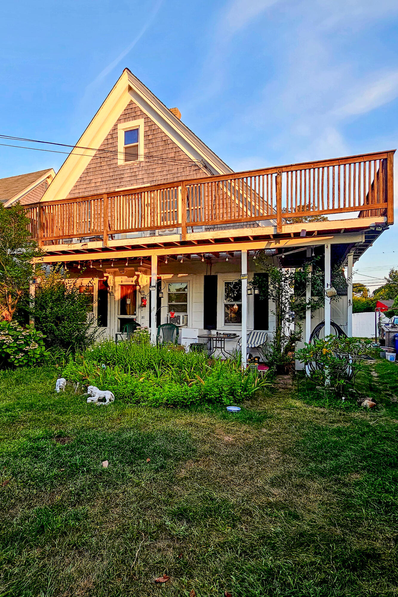  West End Legacy with Bay Views and Rare Outdoor Space - 物件實景