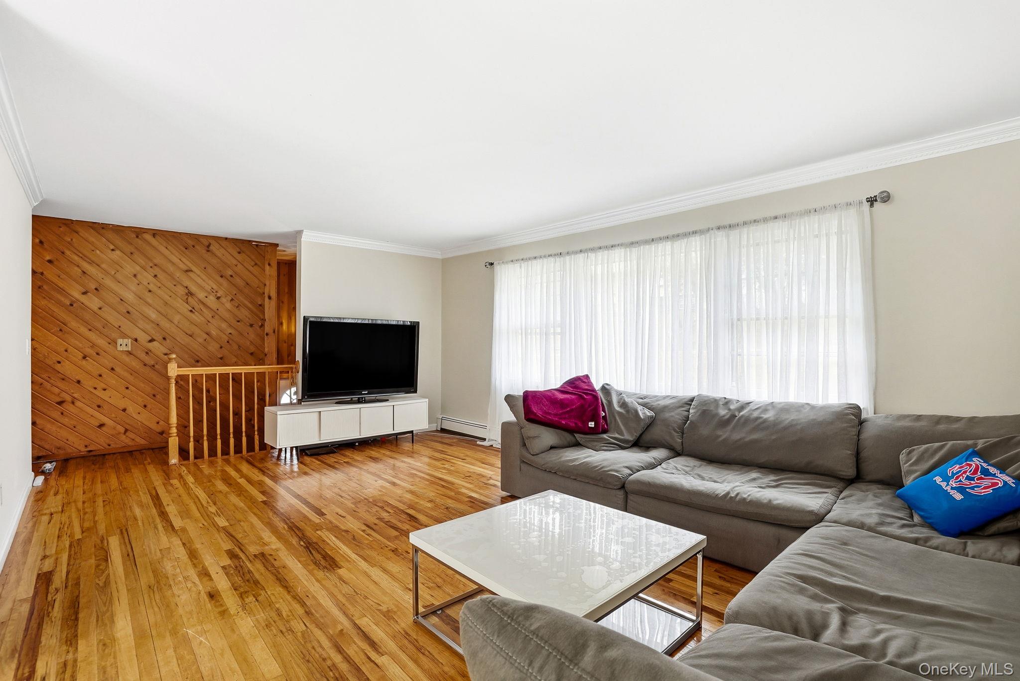 Carmel, New York, 10512, United States, 3 Bedrooms Bedrooms, ,2 BathroomsBathrooms,Residential,For Sale,2000581