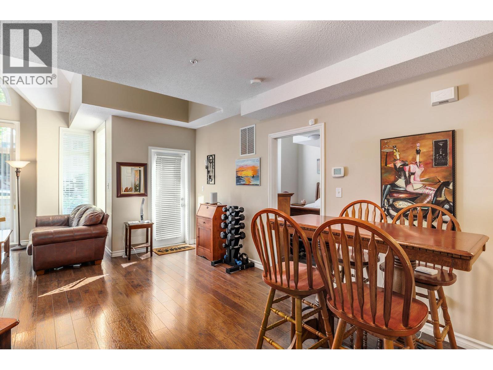 KELOWNA, British Columbia, V1Y 9W1, CA, 2 Bedrooms Bedrooms, ,2 BathroomsBathrooms,Residential,For Sale,1961456