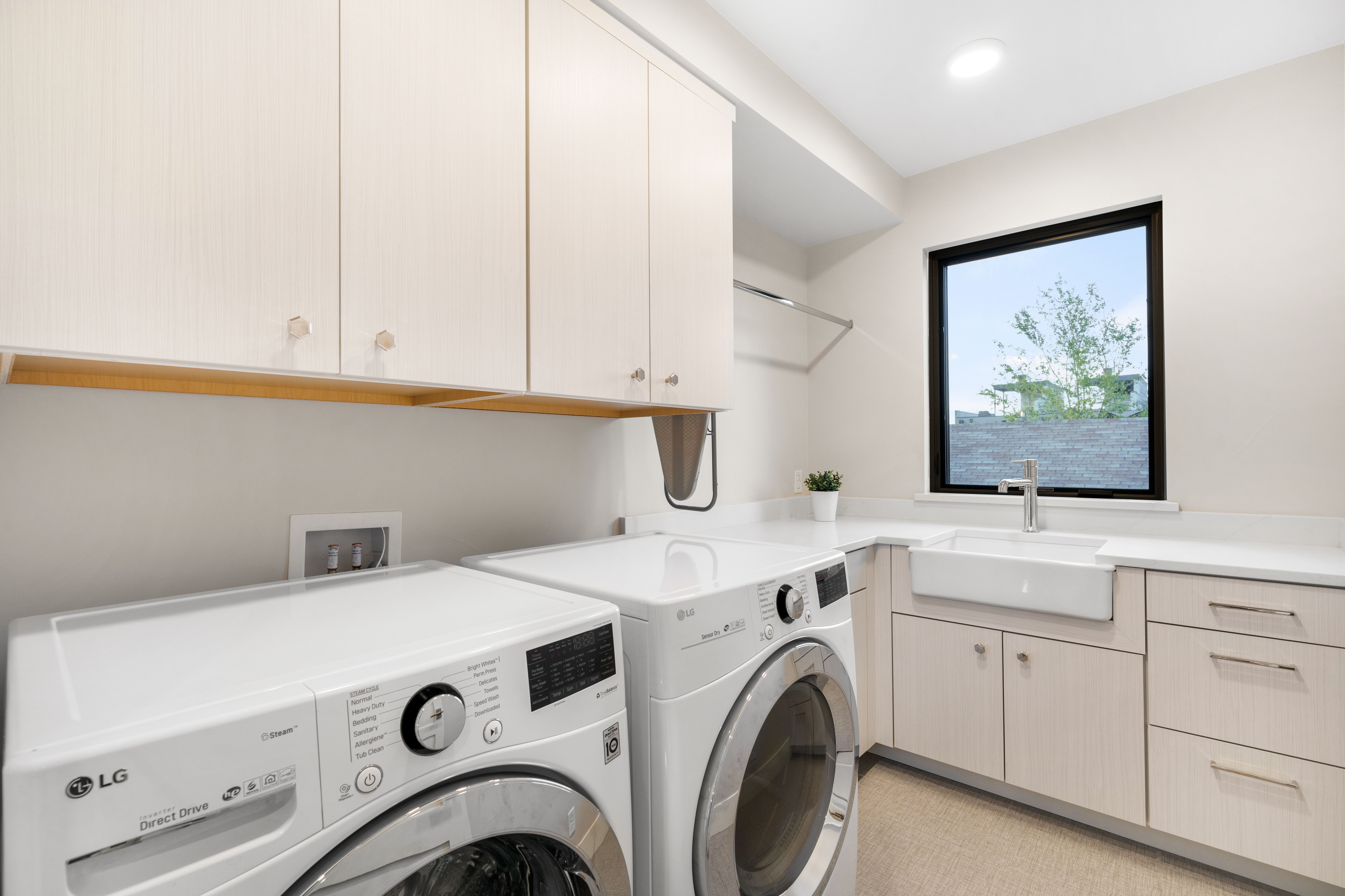  Exceptional Modern 4-Bedroom, 5-Bath Duplex - 物件實景