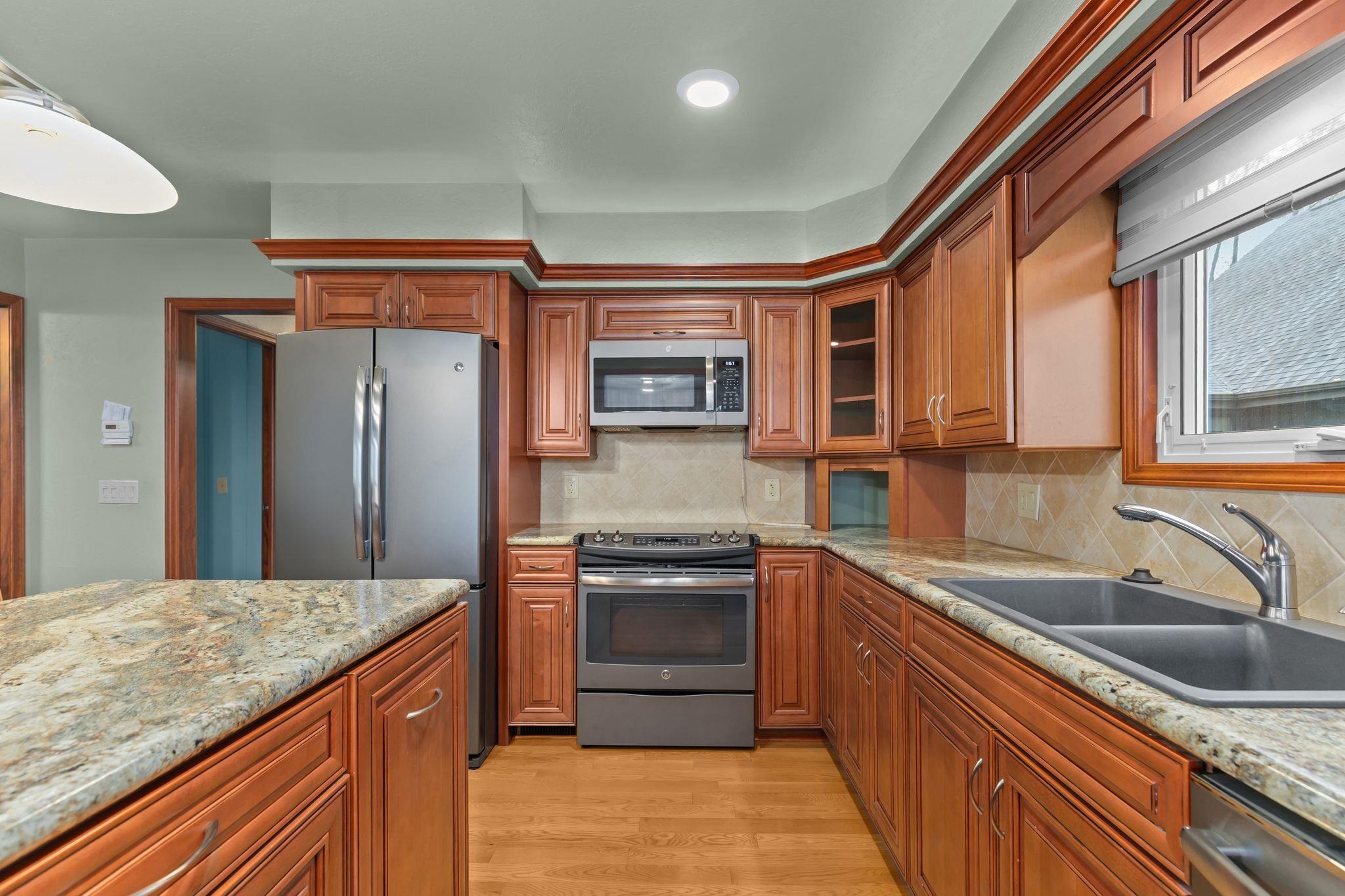 MENASHA, Wisconsin, 54942, United States, 4 Bedrooms Bedrooms, ,2 BathroomsBathrooms,Residential,For Sale,1996983