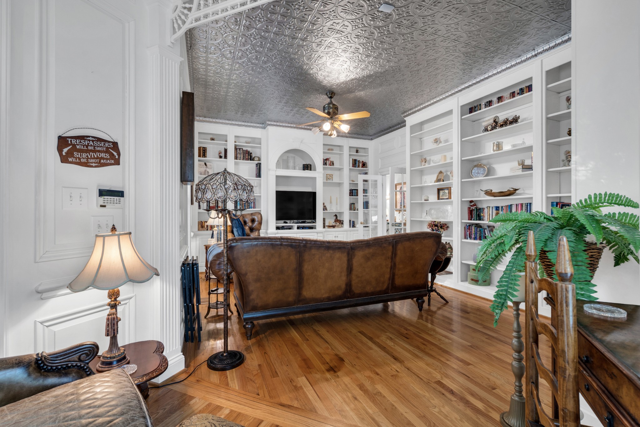 Dover, Tennessee, 37058, United States, 6 Bedrooms Bedrooms, ,4 BathroomsBathrooms,Residential,For Sale,1981726