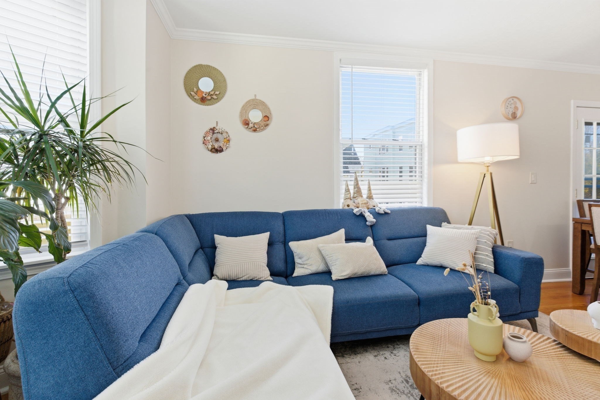 Boston, Massachusetts, 02121, United States, 5 Bedrooms Bedrooms, ,2 BathroomsBathrooms,Residential,For Sale,1993888