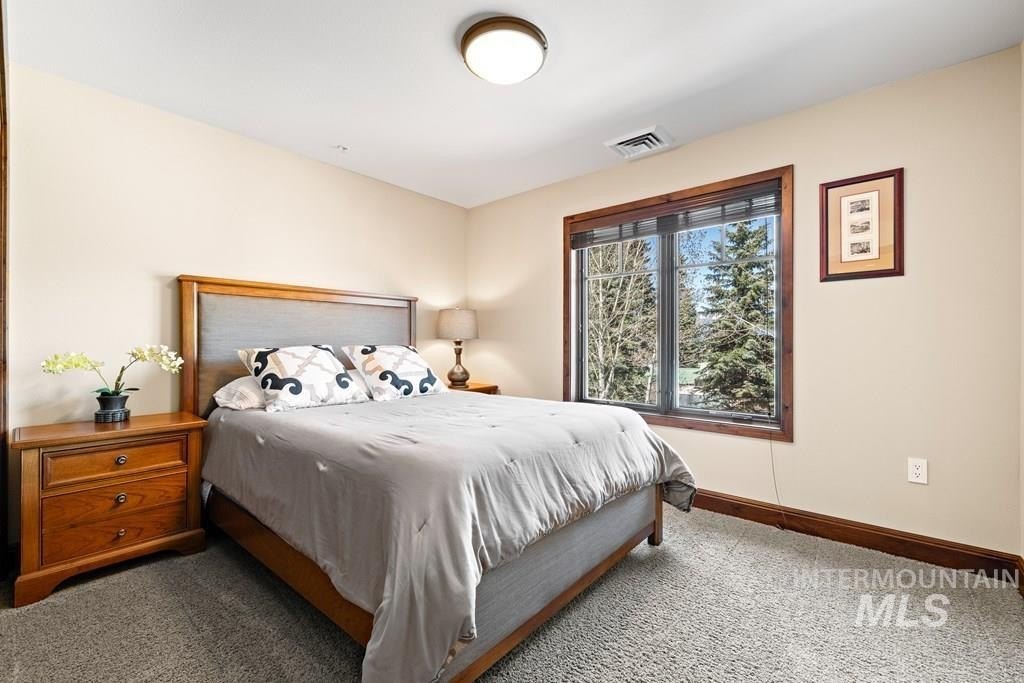 McCall, Idaho, 83638, United States, 2 Bedrooms Bedrooms, ,2 BathroomsBathrooms,Residential,For Sale,1979037