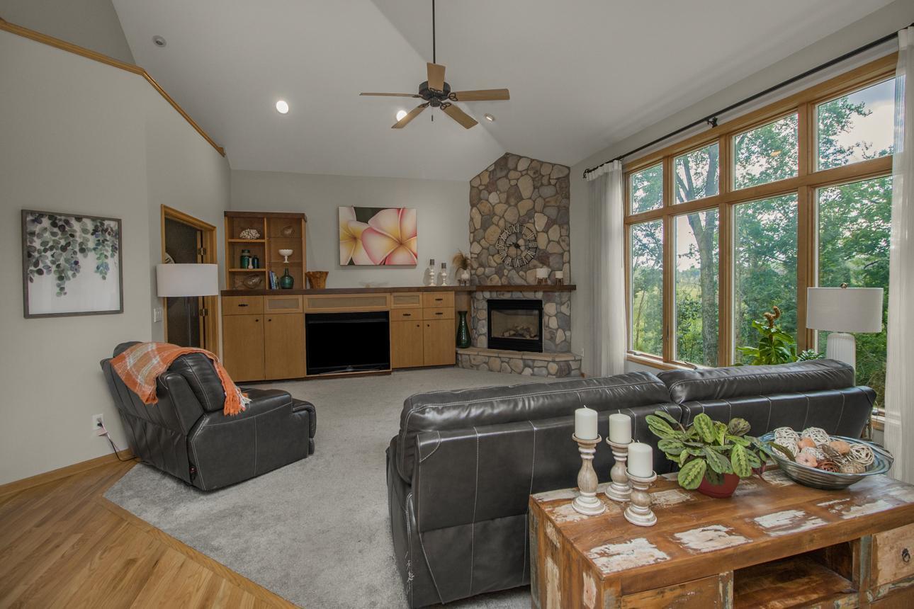 Lino Lakes, Minnesota, 55038, United States, 4 Bedrooms Bedrooms, ,4 BathroomsBathrooms,Residential,For Sale,1938952