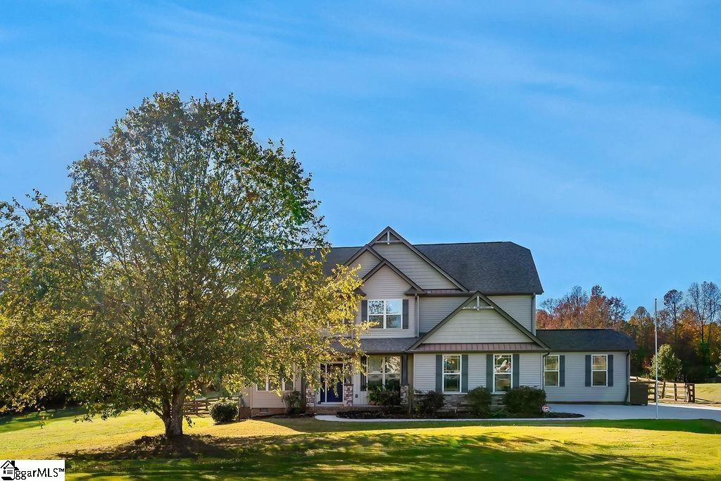 Travelers Rest, South Carolina, 29690, United States, 5 Bedrooms Bedrooms, ,3 BathroomsBathrooms,Residential,For Sale,1986056