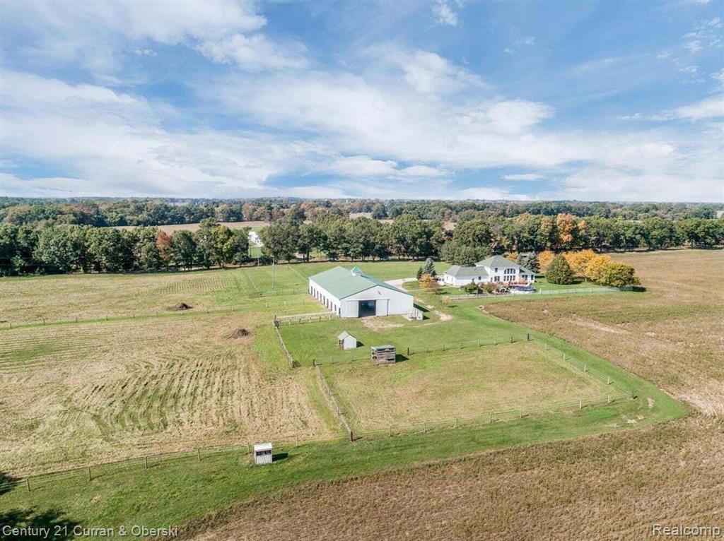 Jackson, Michigan, 49201, United States, 4 Bedrooms Bedrooms, ,3 BathroomsBathrooms,Residential,For Sale,1980498