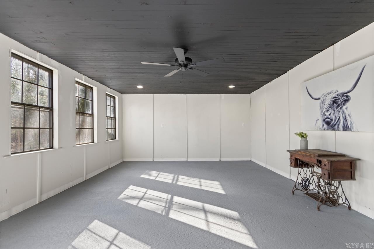 Alexander, Arkansas, 72002, United States, 6 Bedrooms Bedrooms, ,4 BathroomsBathrooms,Residential,For Sale,1986136