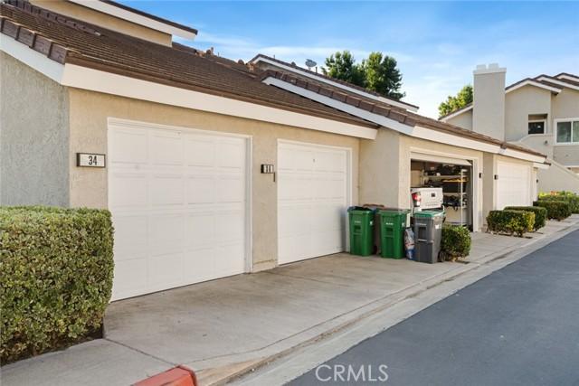 Irvine, California, 92614, United States, 2 Bedrooms Bedrooms, ,2 BathroomsBathrooms,Residential,For Sale,1909124