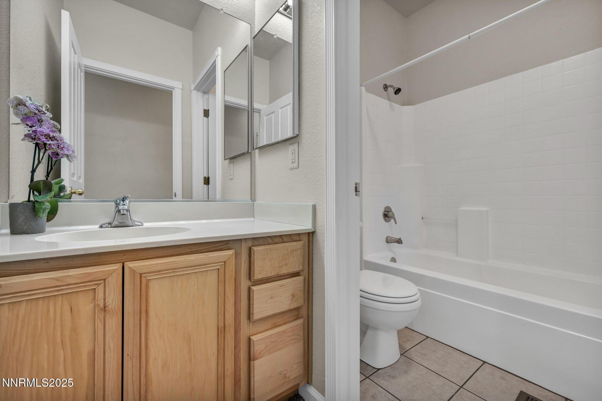 Sparks, Nevada, 89436, United States, 3 Bedrooms Bedrooms, ,2 BathroomsBathrooms,Residential,For Sale,1989103