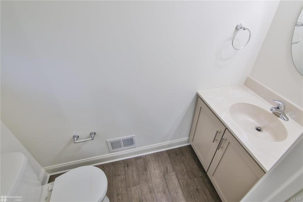 6859 Gwenmawr RD, East Allen Twp, Pennsylvania, 18017, United States, 4 Bedrooms Bedrooms, ,3 BathroomsBathrooms,Residential,For Sale,6859 Gwenmawr RD,1629068
