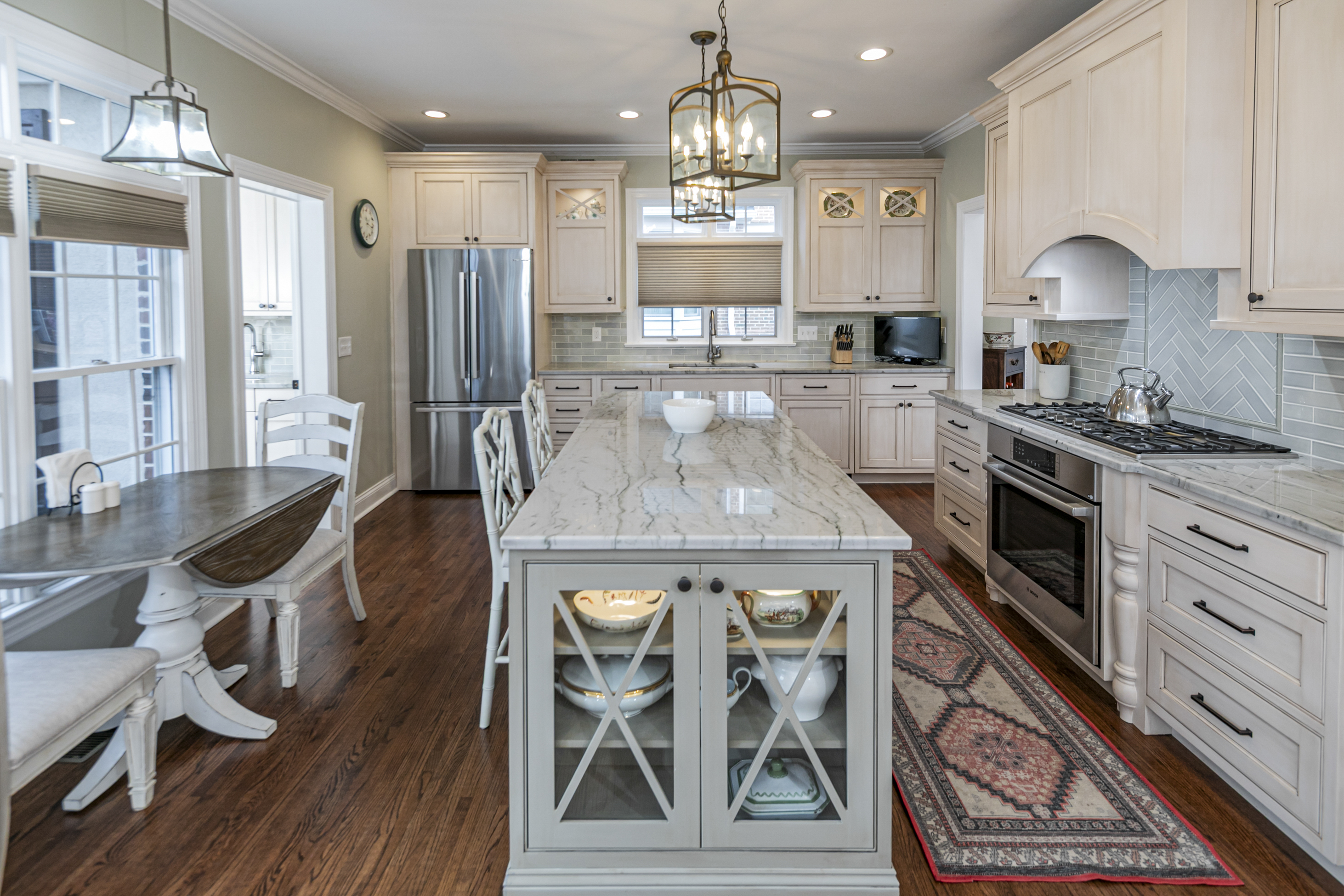  Exceptional Design and Thoughtful Updates in a Rare Governors Lane Offering - 物件實景