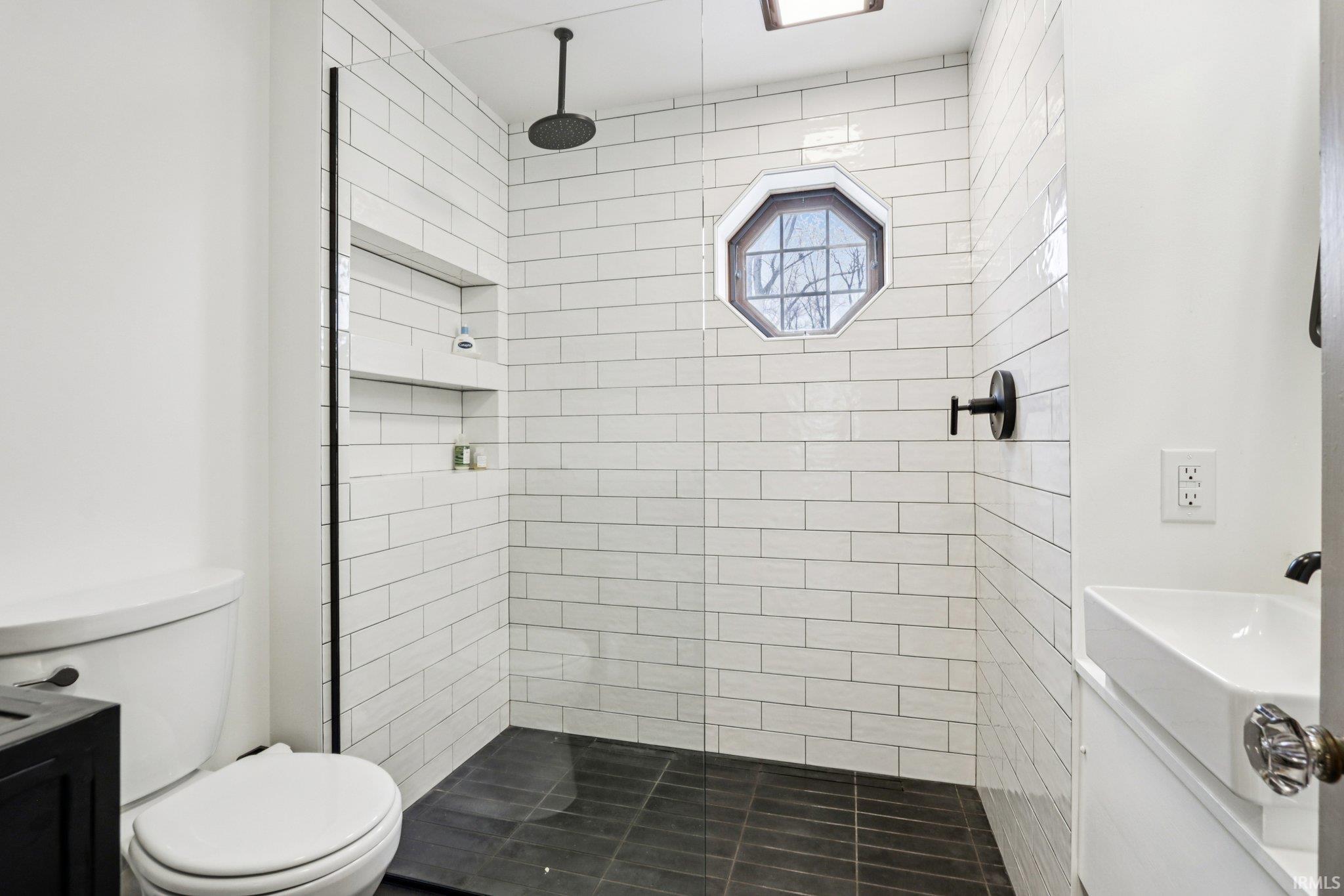 Bloomington, Indiana, 47401, United States, 4 Bedrooms Bedrooms, ,5 BathroomsBathrooms,Residential,For Sale,2032198