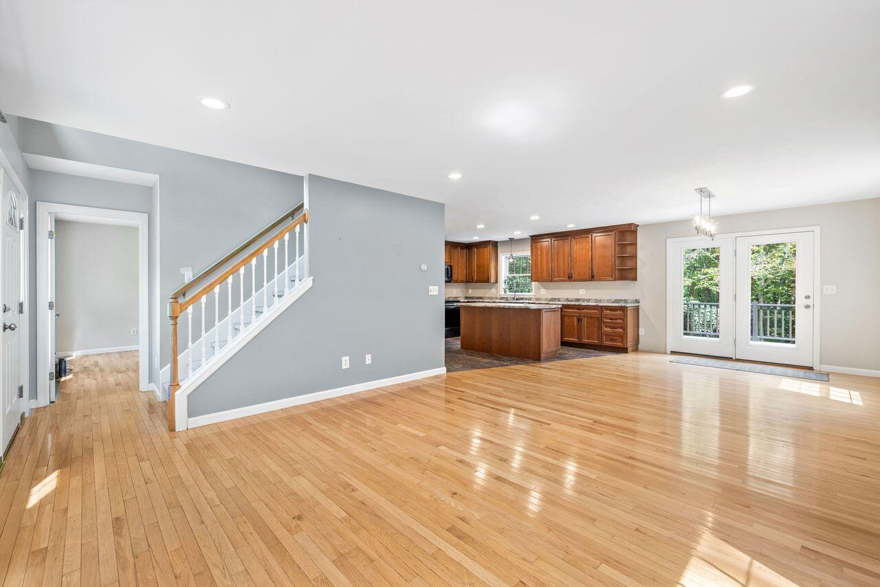 Lewiston, Maine, 04240, United States, 4 Bedrooms Bedrooms, ,2 BathroomsBathrooms,Residential,For Sale,1926544
