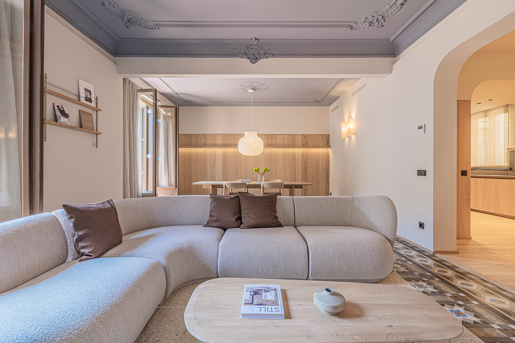  Modernist flat in Eixample with premium finishes in the Quadrat d