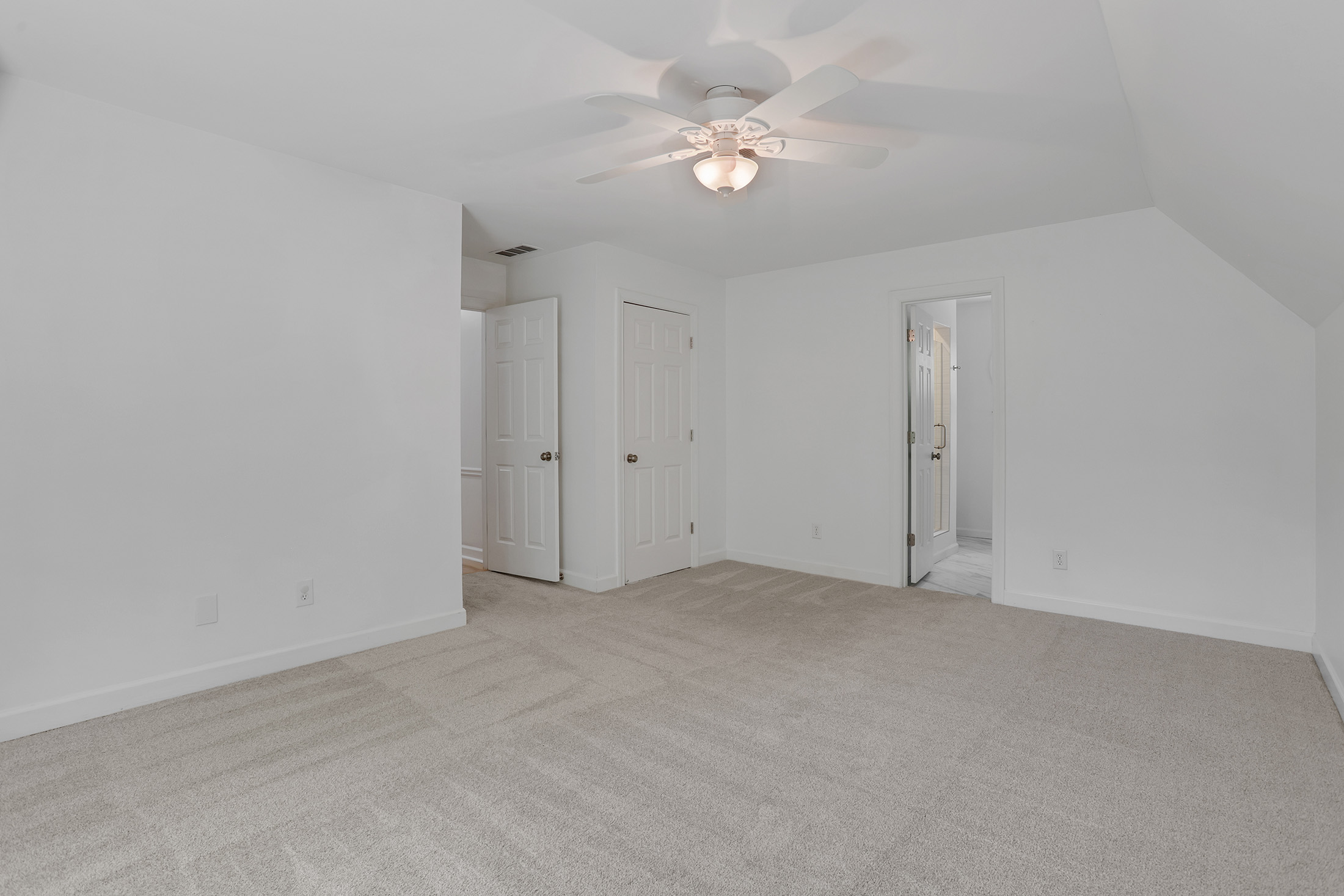  Timeless Elegance Meets Modern Sophistication in Roswell - 物件實景